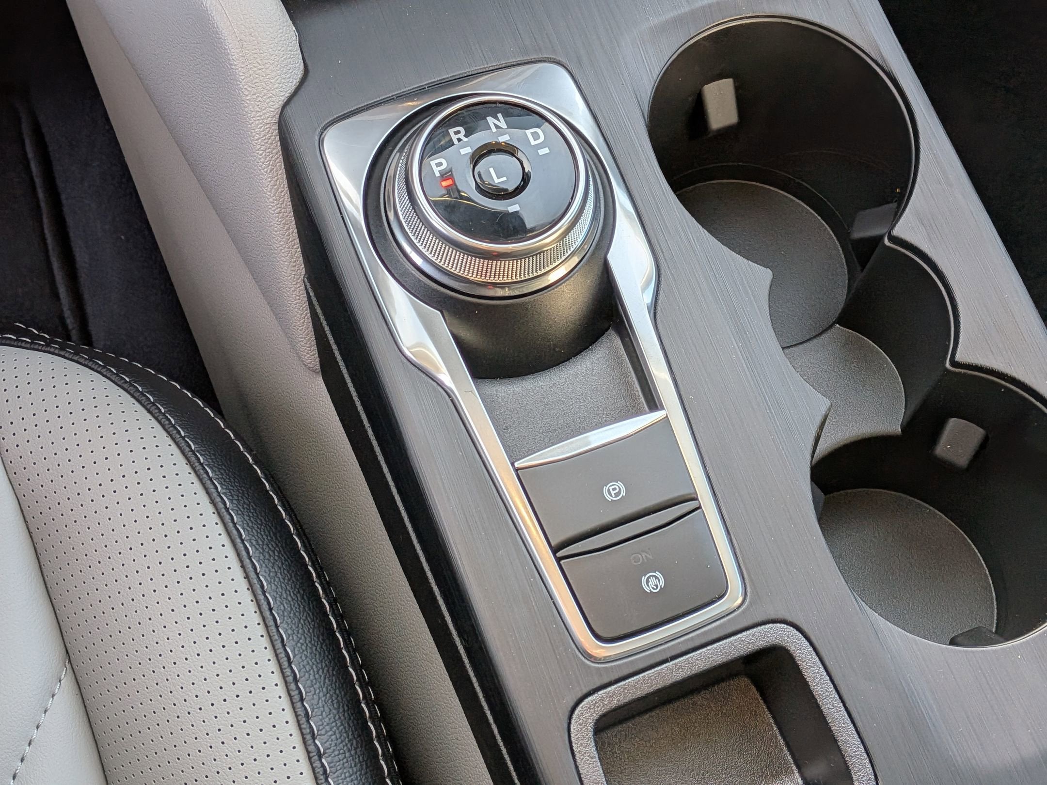 2026 Ford Escape Platinum