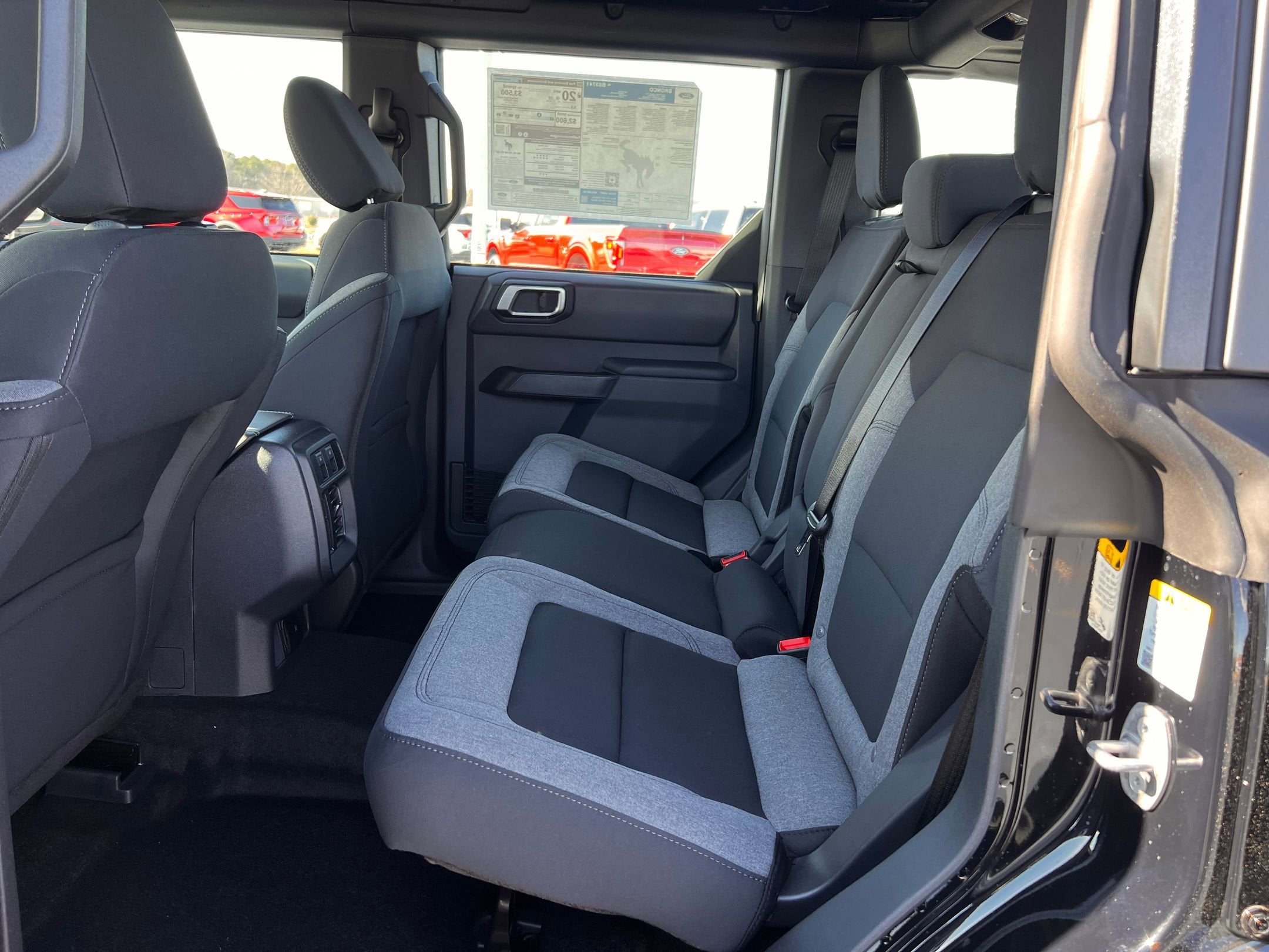 2025 Ford Bronco Base