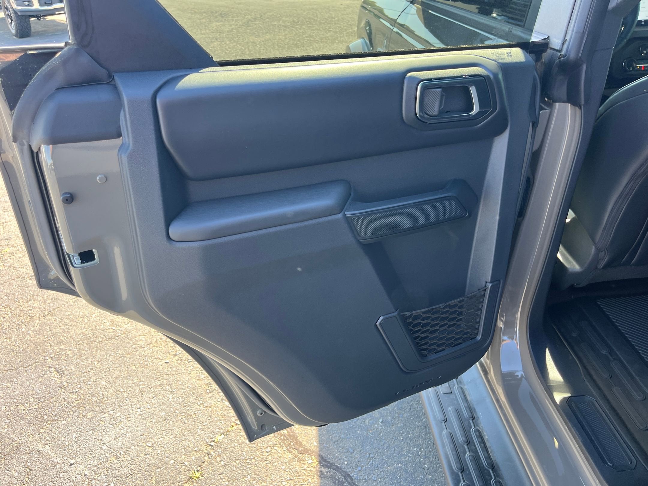 2025 Ford Bronco Outer Banks - Crossroads Courtesy Demo