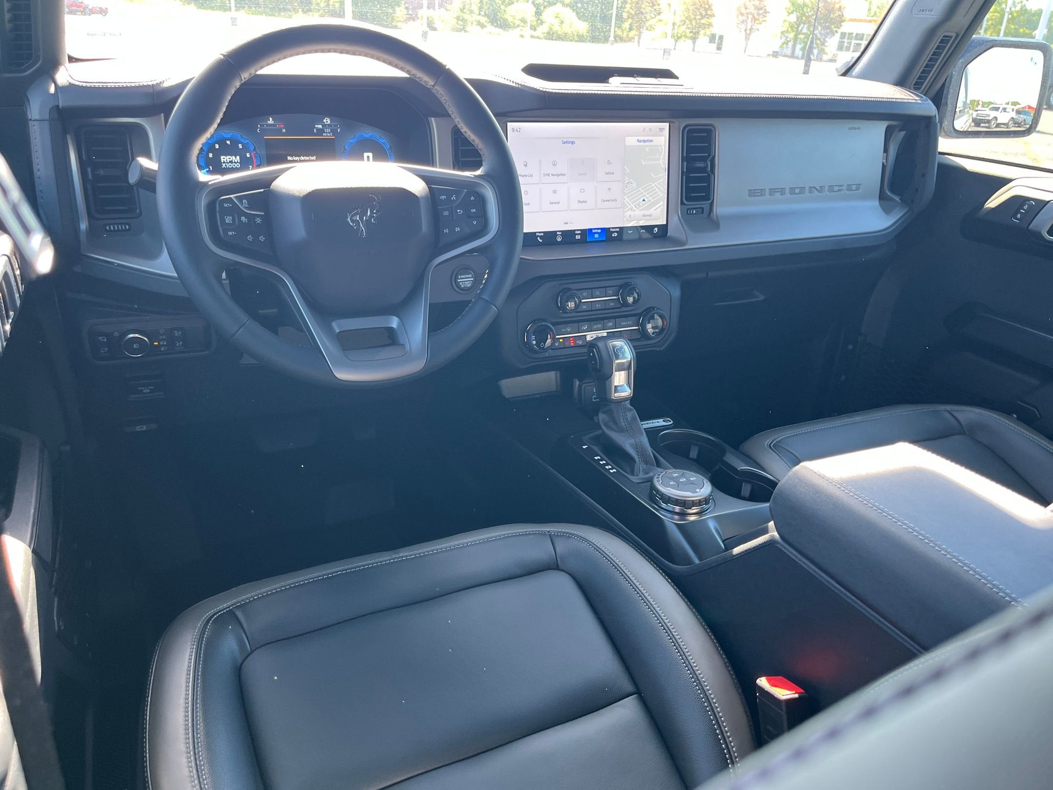 2025 Ford Bronco Outer Banks - Crossroads Courtesy Demo