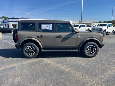 2025 Ford Bronco Outer Banks - Crossroads Courtesy Demo