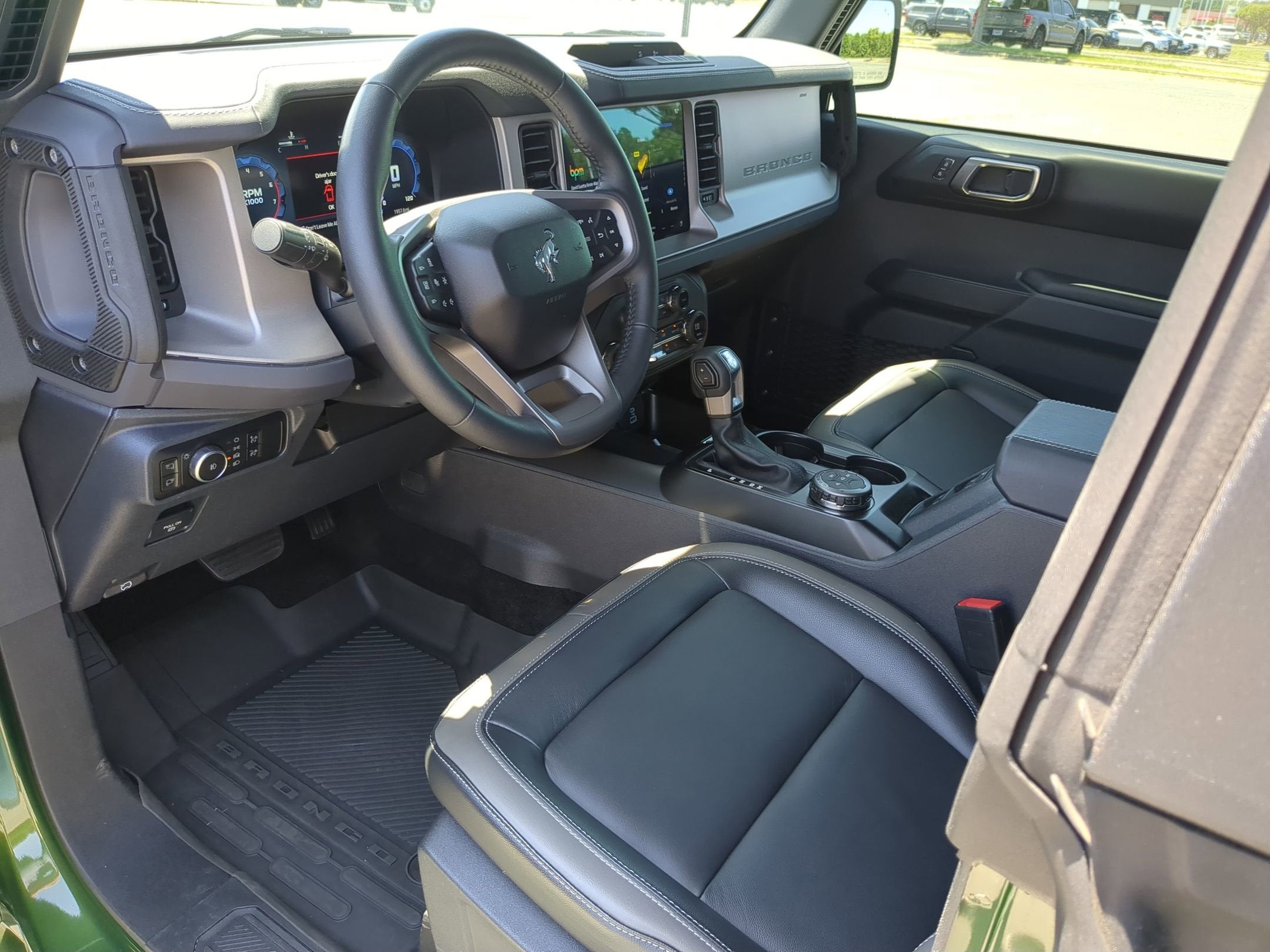 2025 Ford Bronco Outer Banks - Crossroads Courtesy Demo