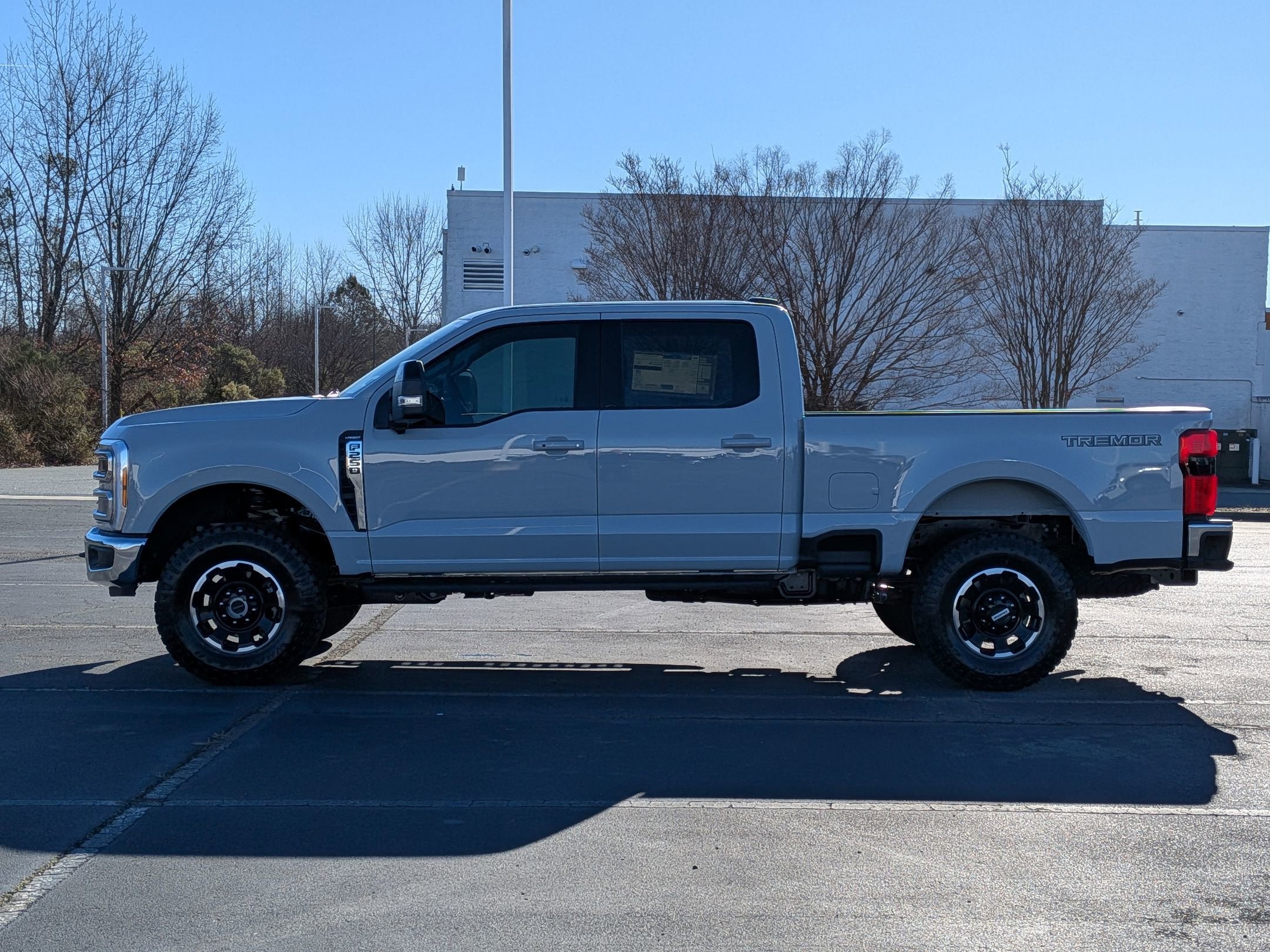2026 Ford Super Duty F-250 SRW LARIAT