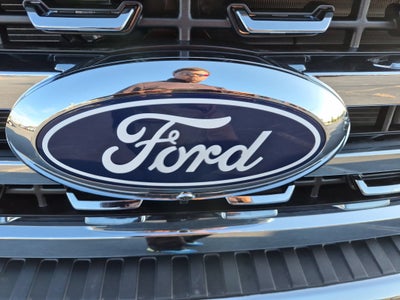 2027 Ford Super Duty F-250 SRW LARIAT