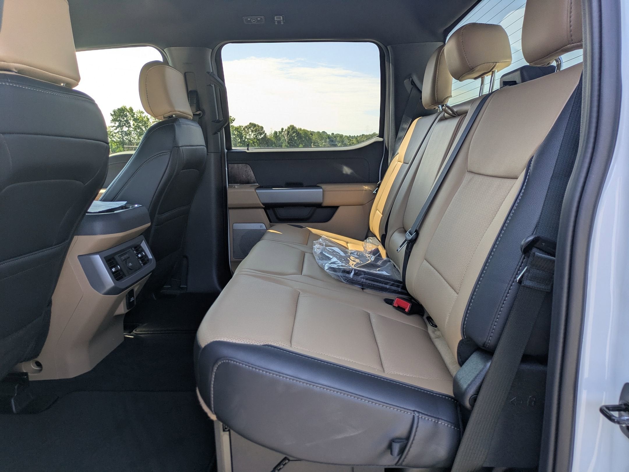 2025 Ford Super Duty F-250 SRW LARIAT