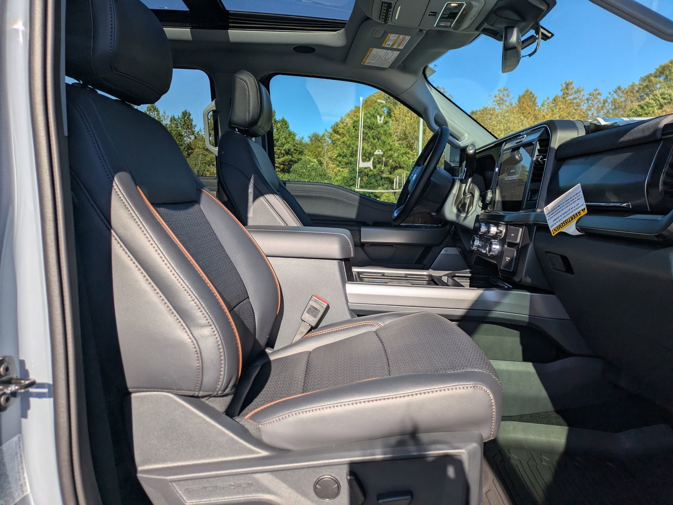 2026 Ford Super Duty F-350 SRW LARIAT