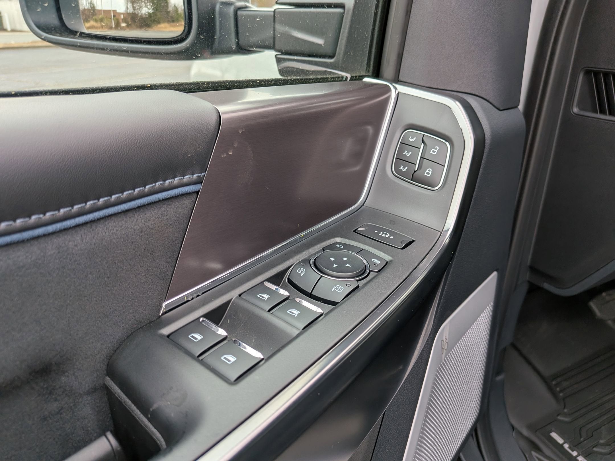 2026 Ford Super Duty F-350 SRW Platinum