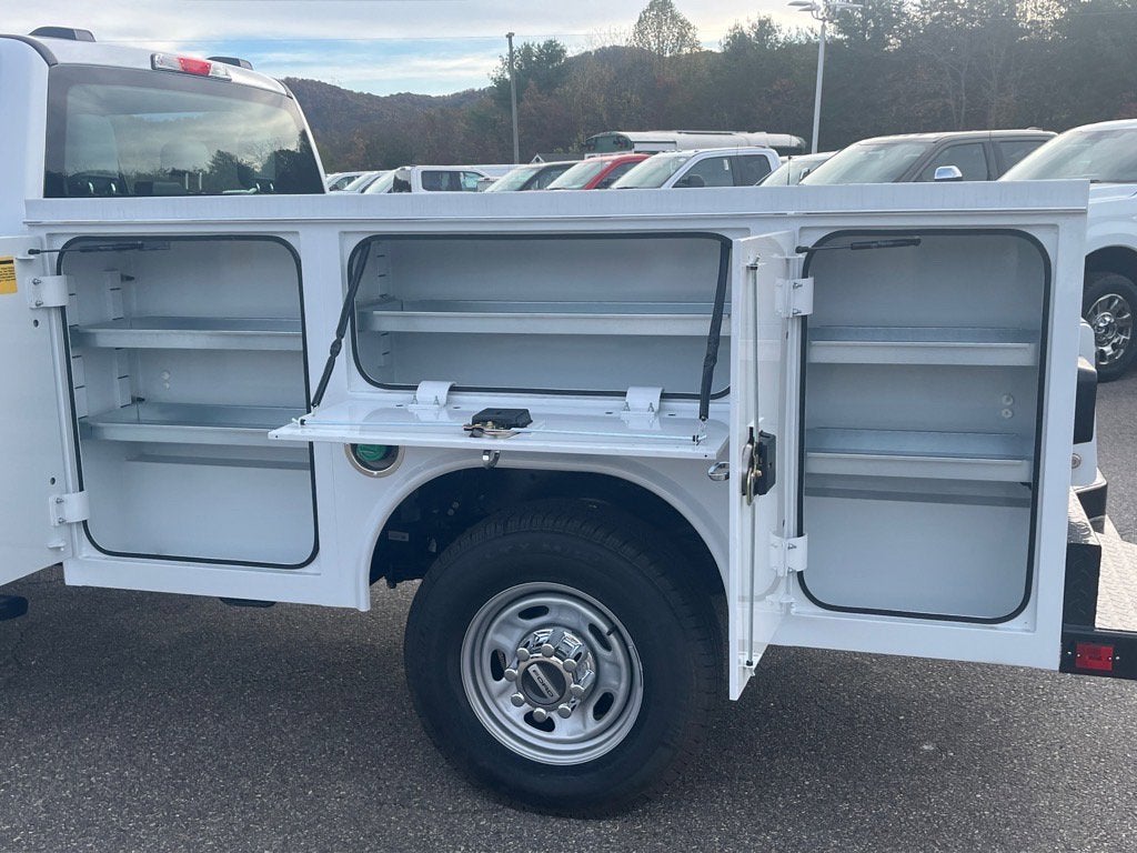 2026 Ford Super Duty F-350 SRW XL