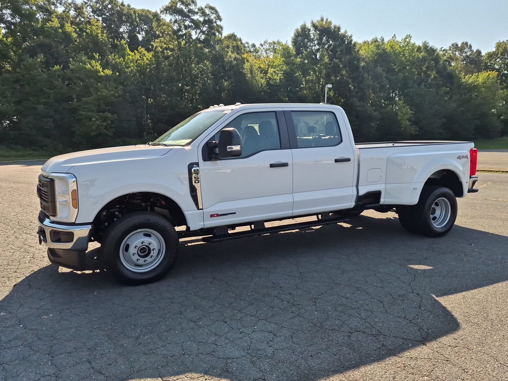 2026 Ford Super Duty F-350 DRW XL