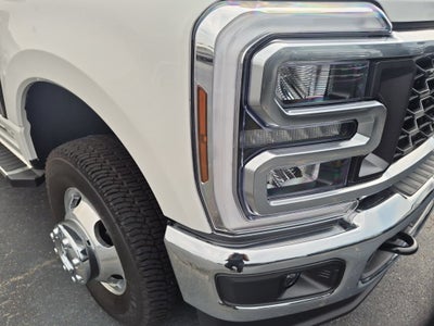 2026 Ford Super Duty F-350 DRW LARIAT