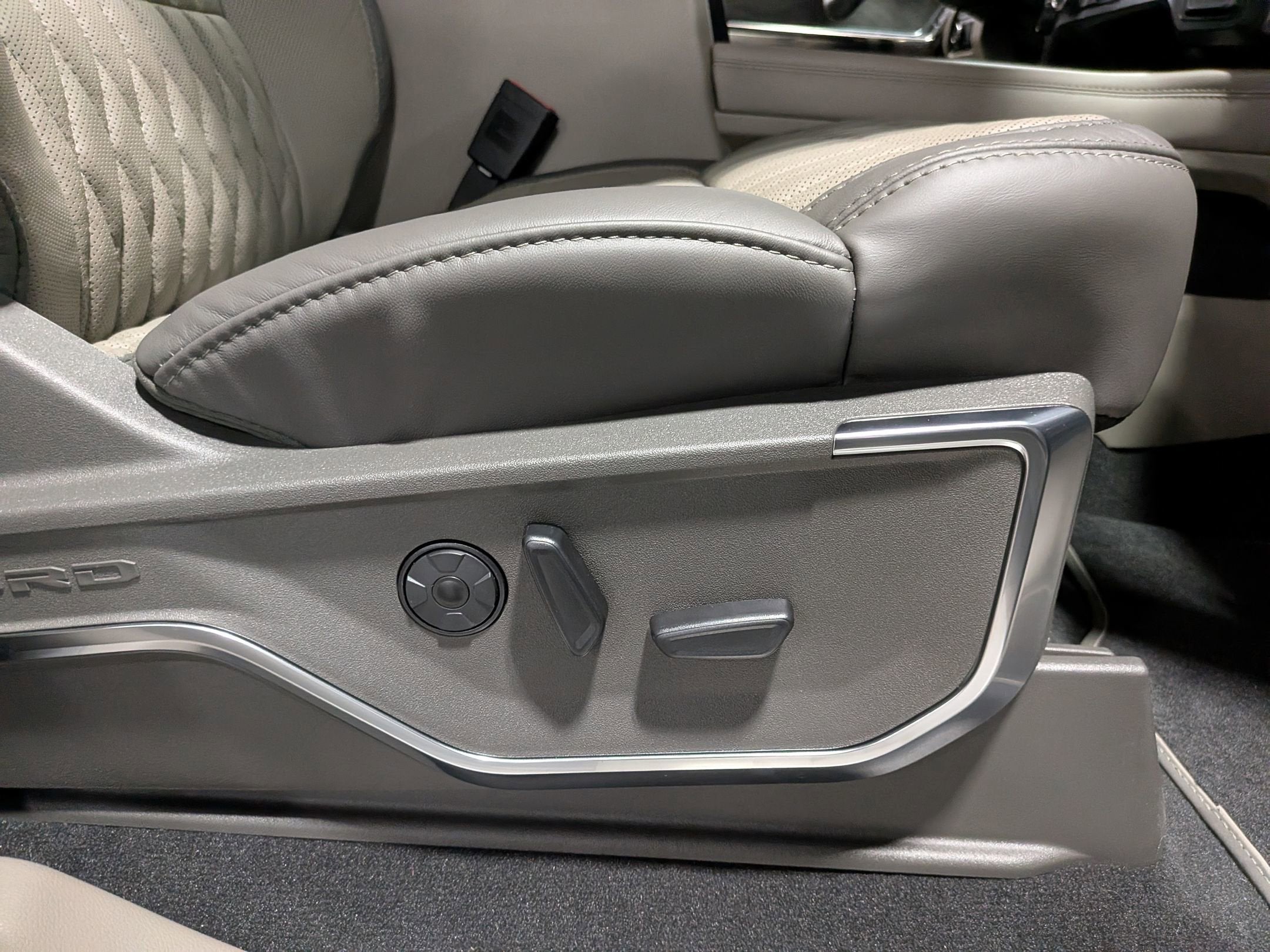 2026 Ford Super Duty F-450 DRW Platinum