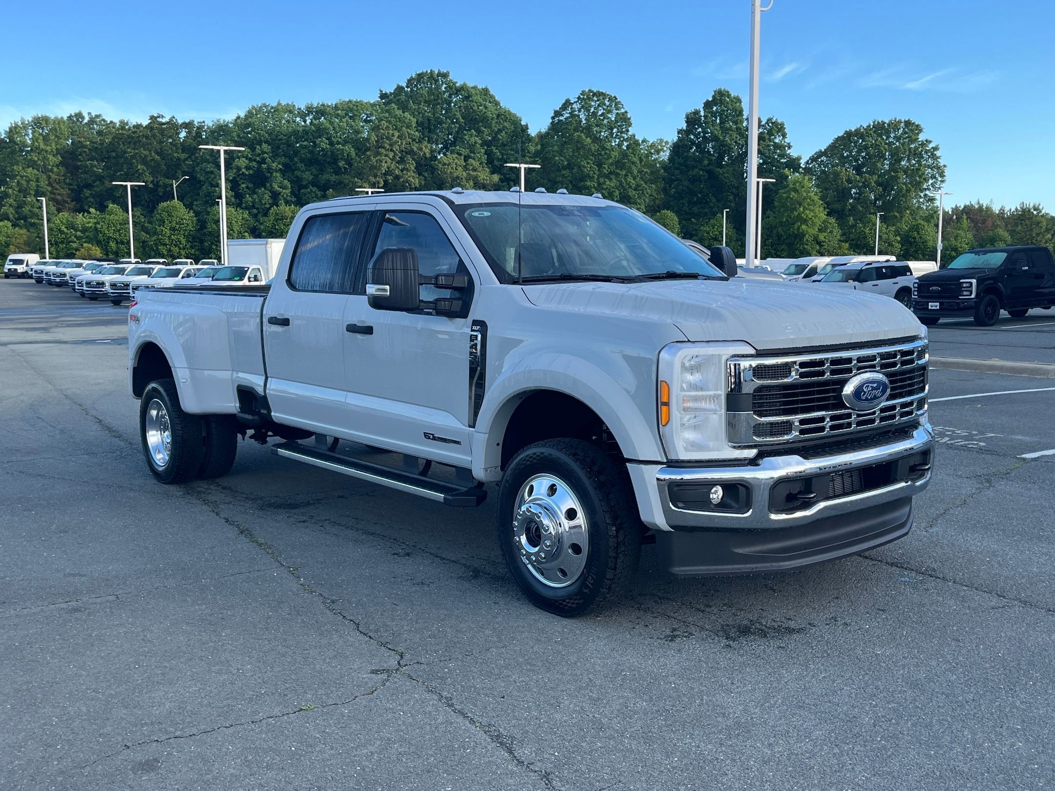 2026 Ford Super Duty F-450 DRW XLT