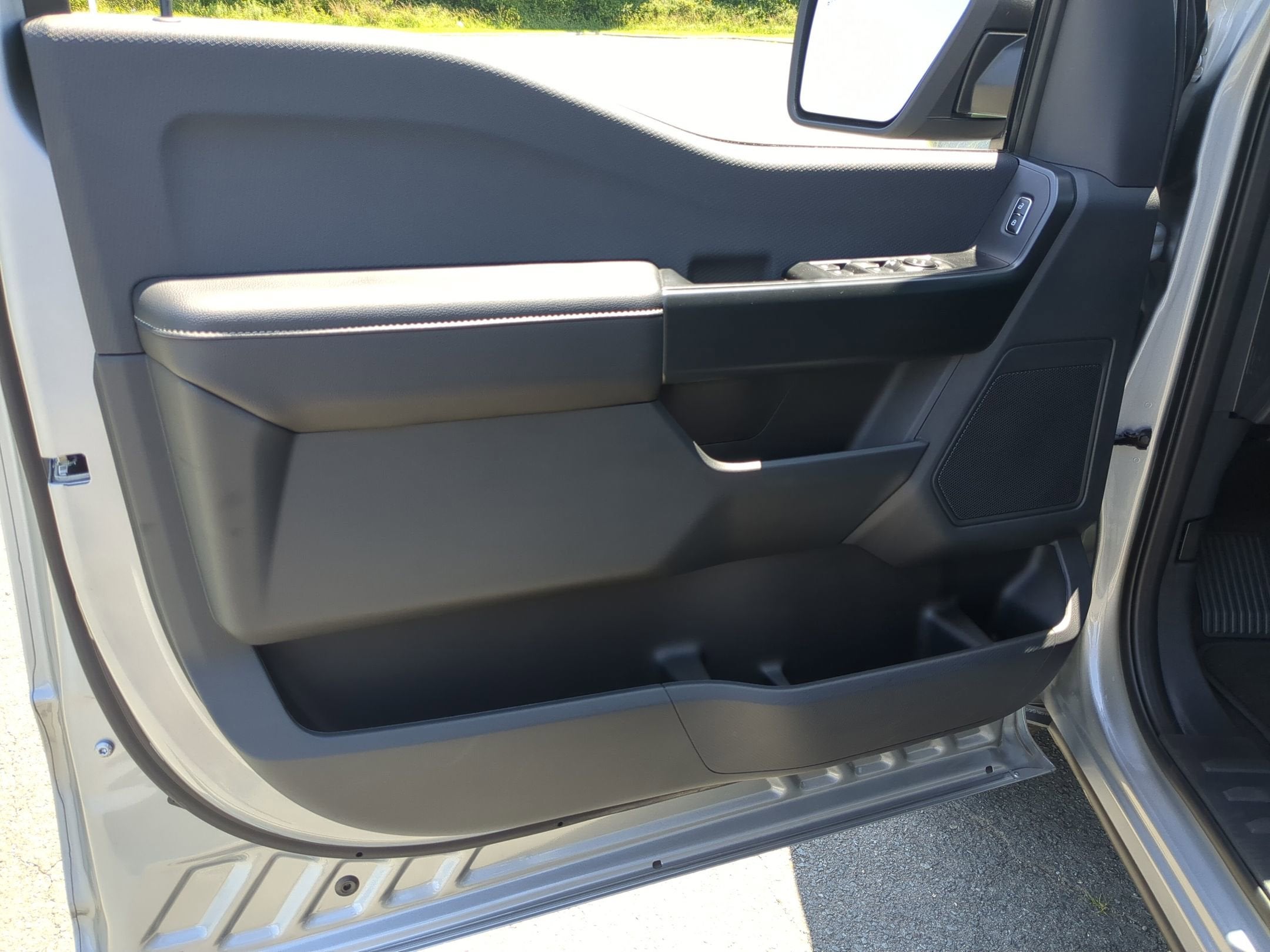 2026 Ford F-150 STX - Crossroads Courtesy Demo