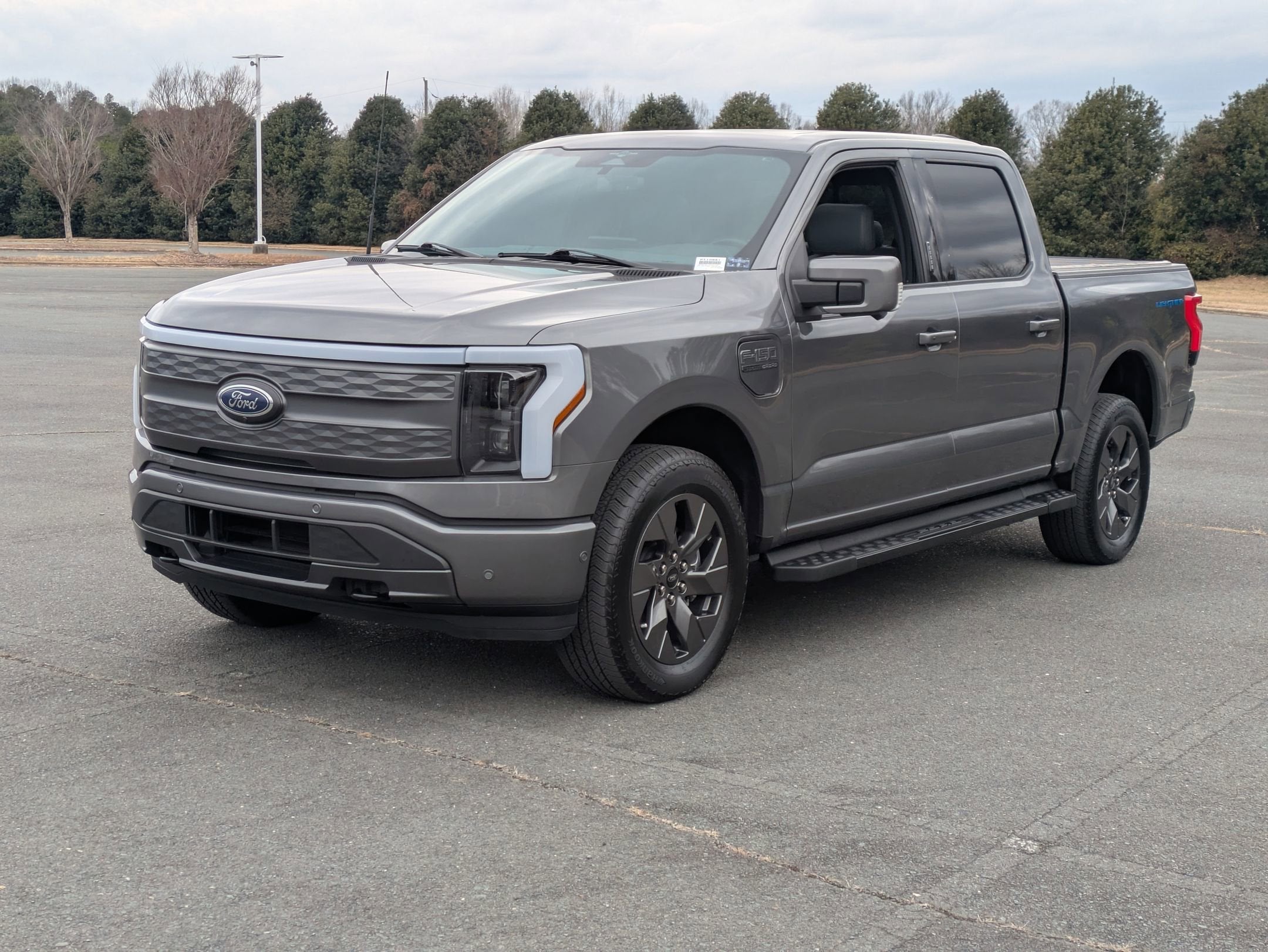 2023 Ford F-150 Lightning LARIAT