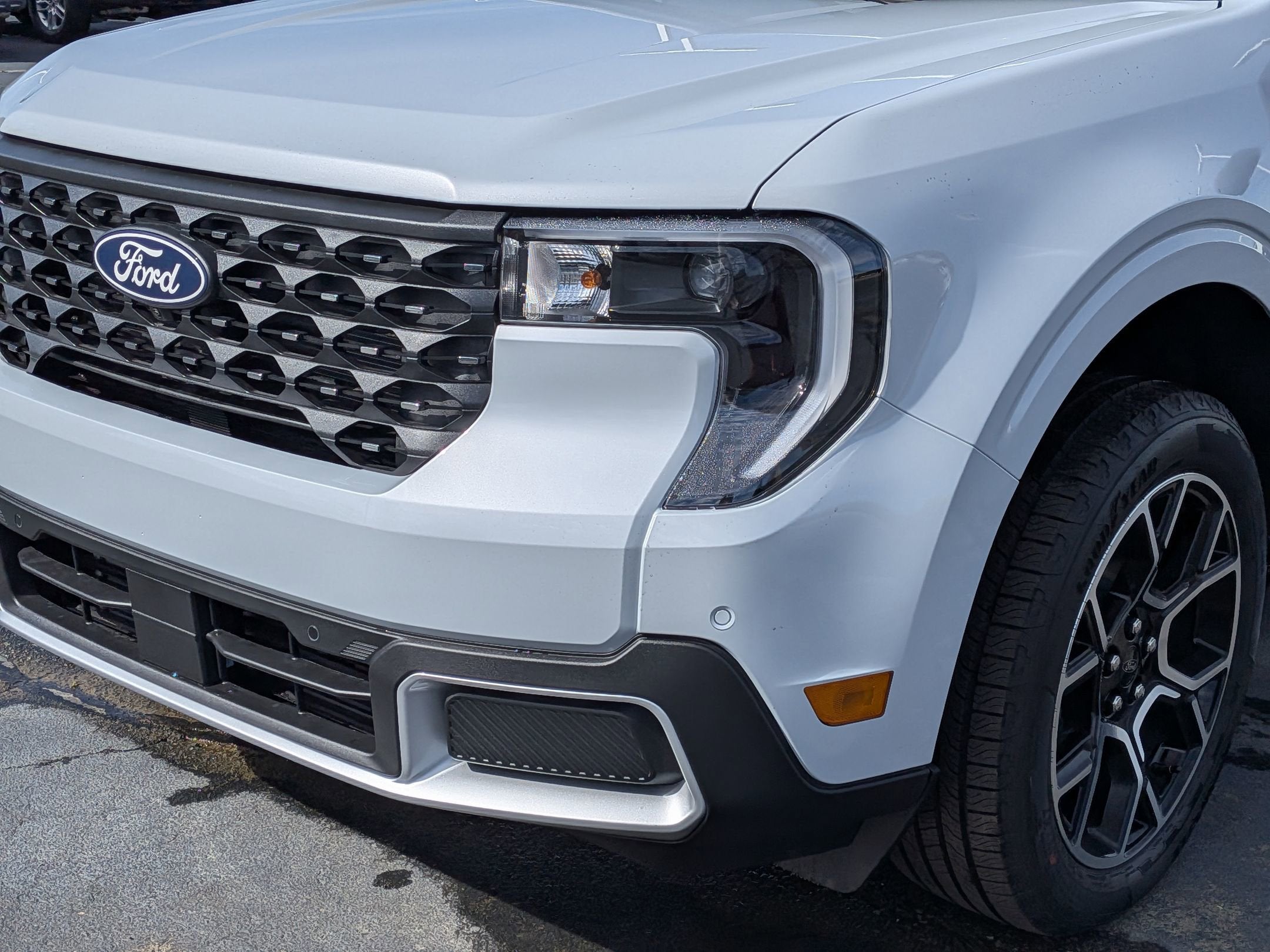 2026 Ford Maverick LARIAT