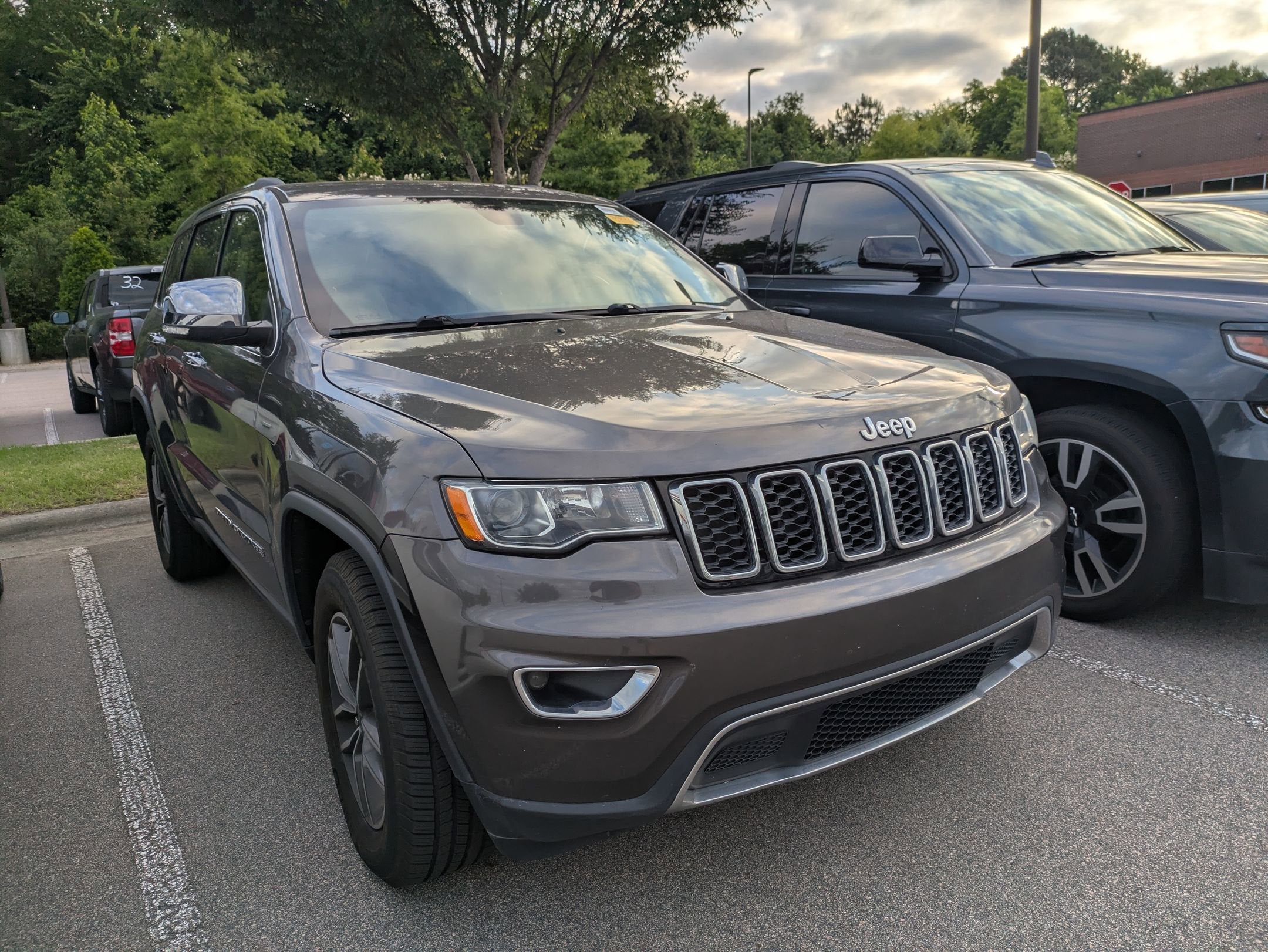 2020 Jeep Grand Cherokee Limited's photo