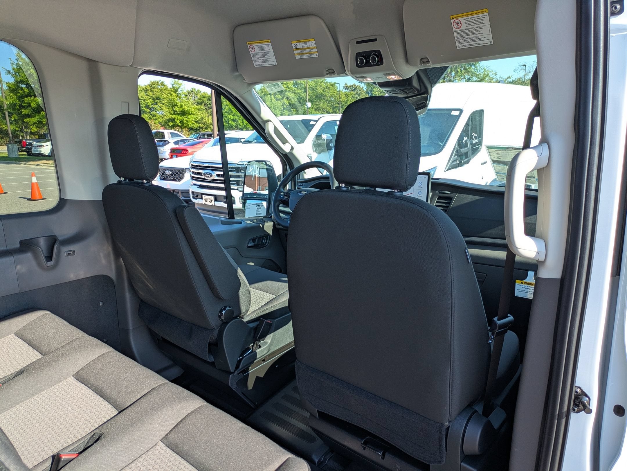 2026 Ford Transit Passenger Wagon XL