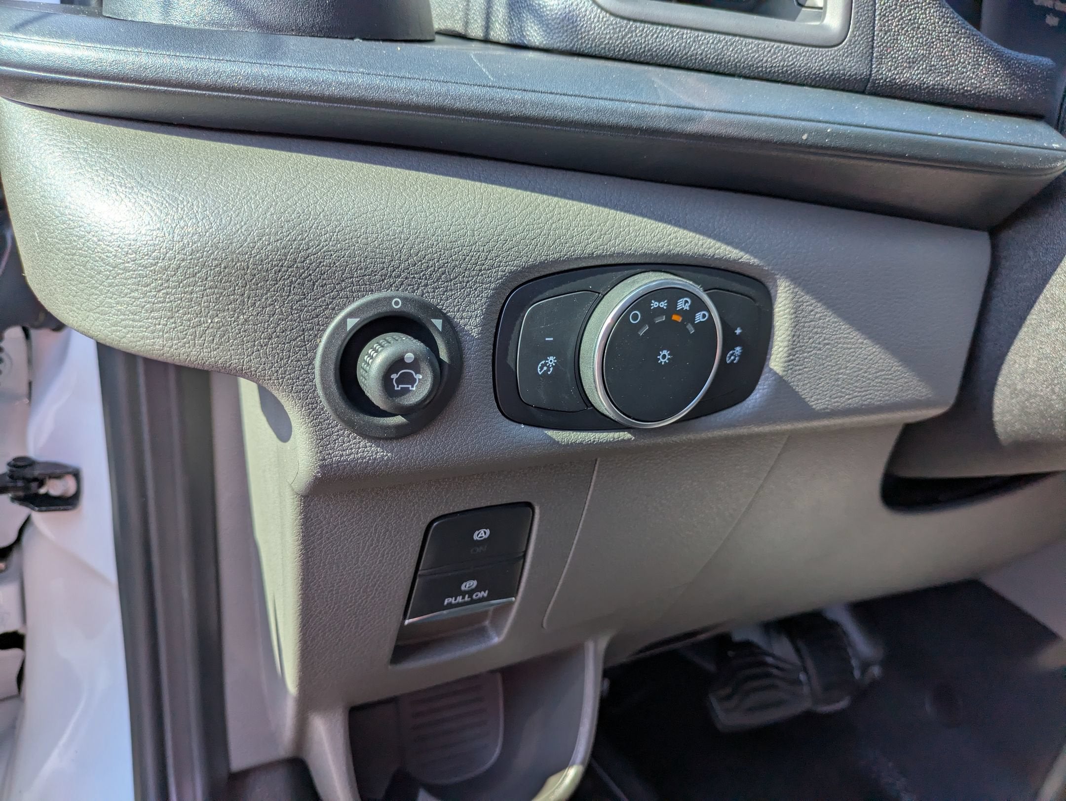 2026 Ford Transit Passenger Wagon XL