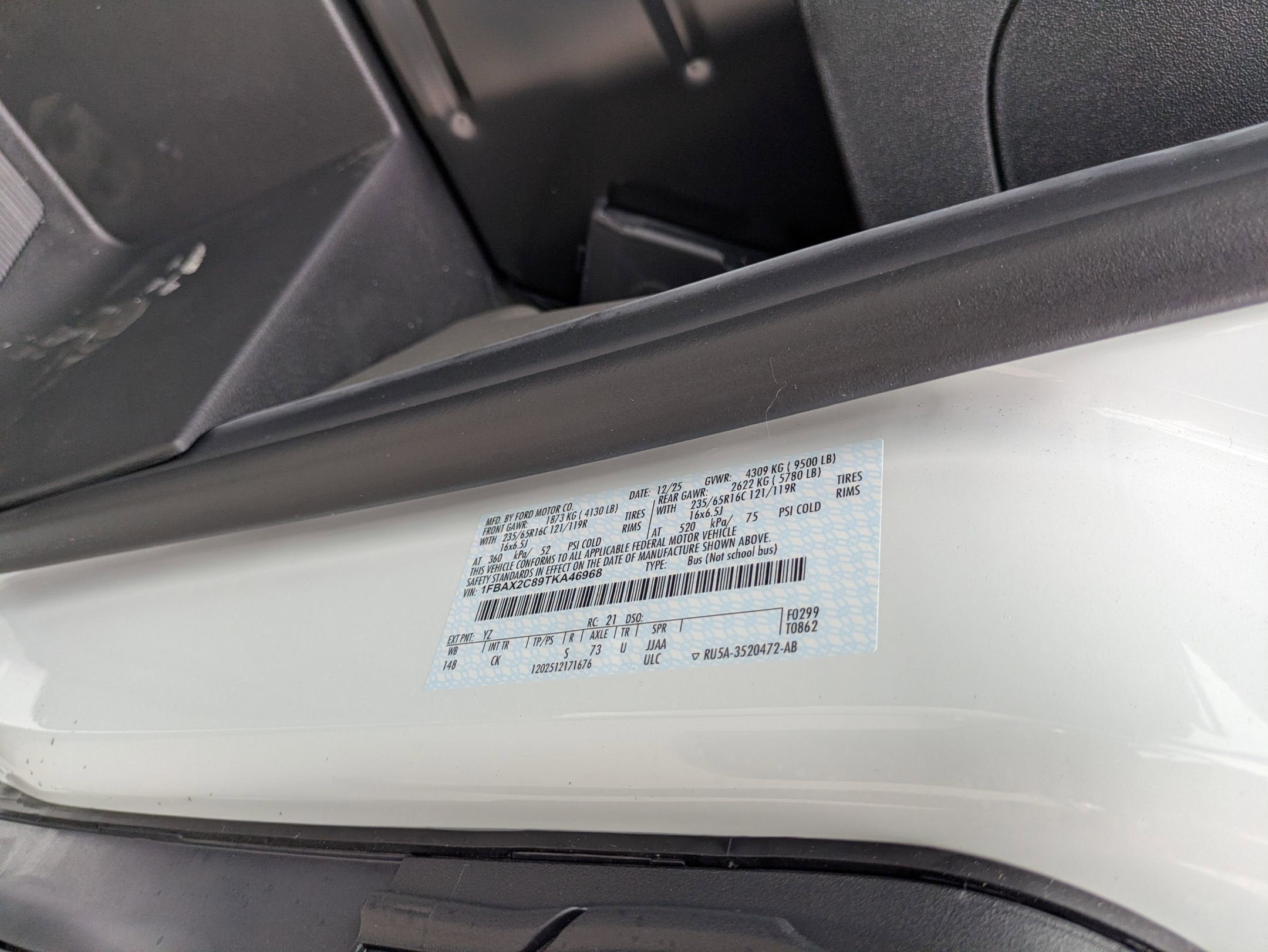 2026 Ford Transit Passenger Wagon XL