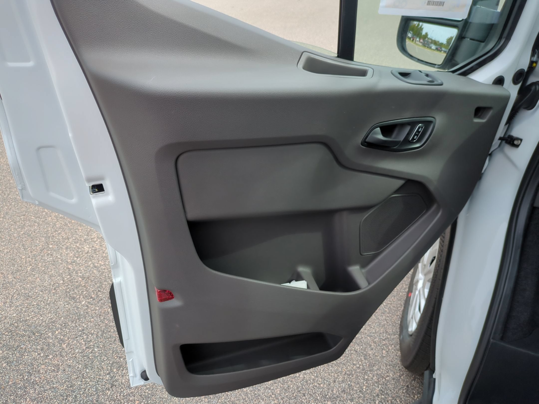2027 Ford Transit Passenger Wagon XLT