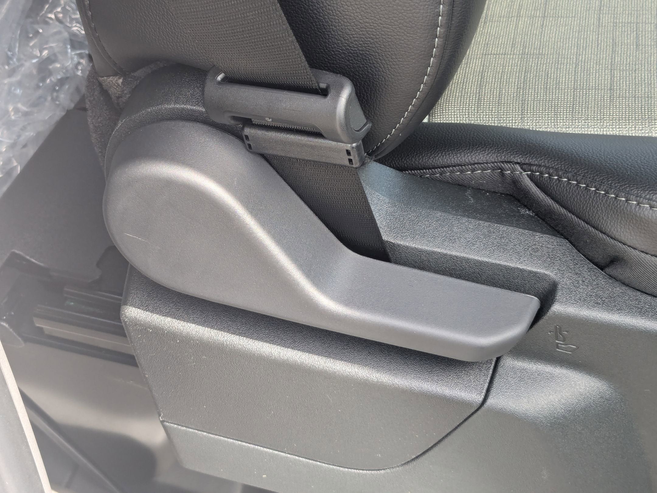 2025 Ford Transit Passenger Wagon XL