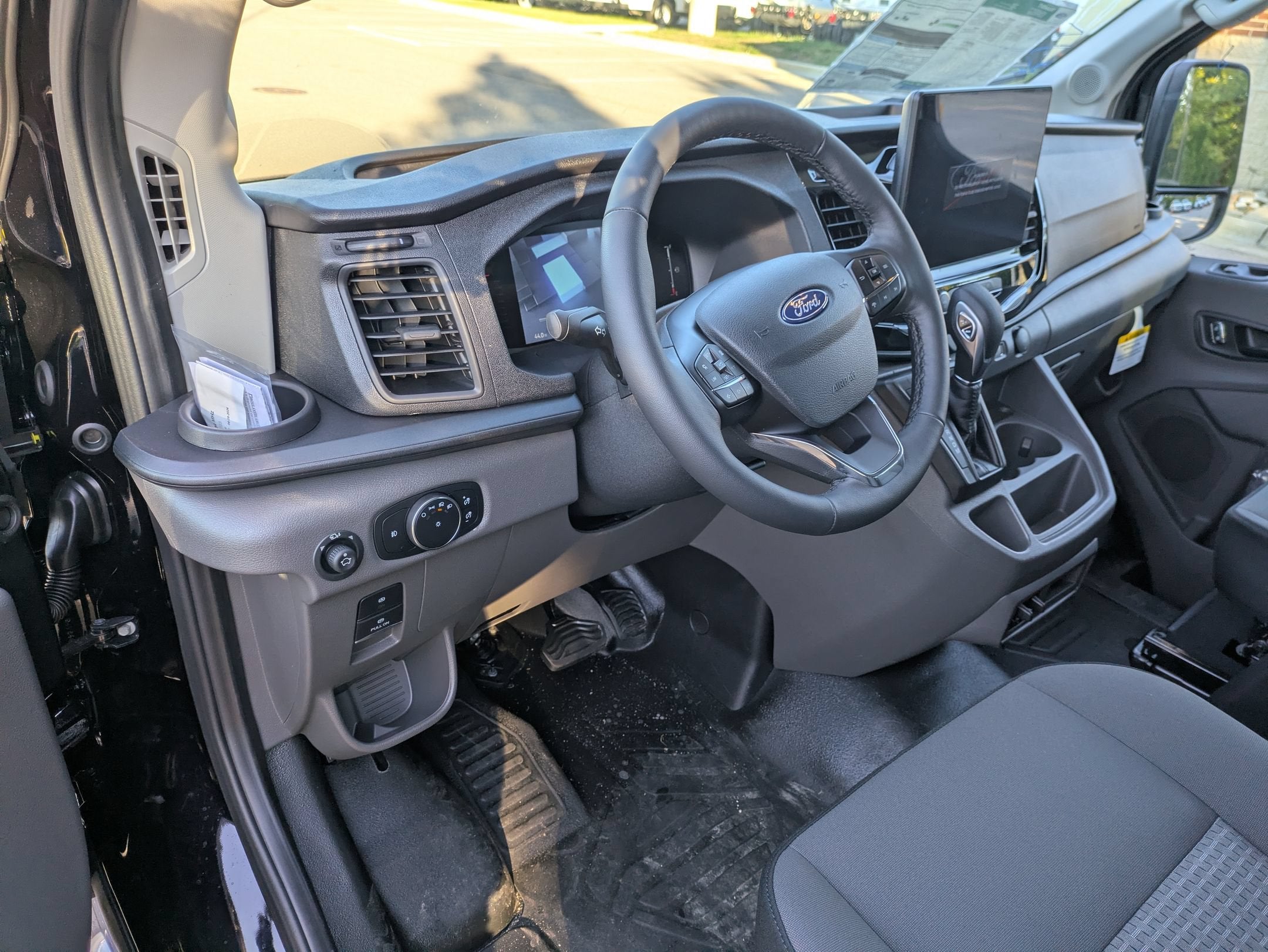 2027 Ford Transit Passenger Wagon XLT
