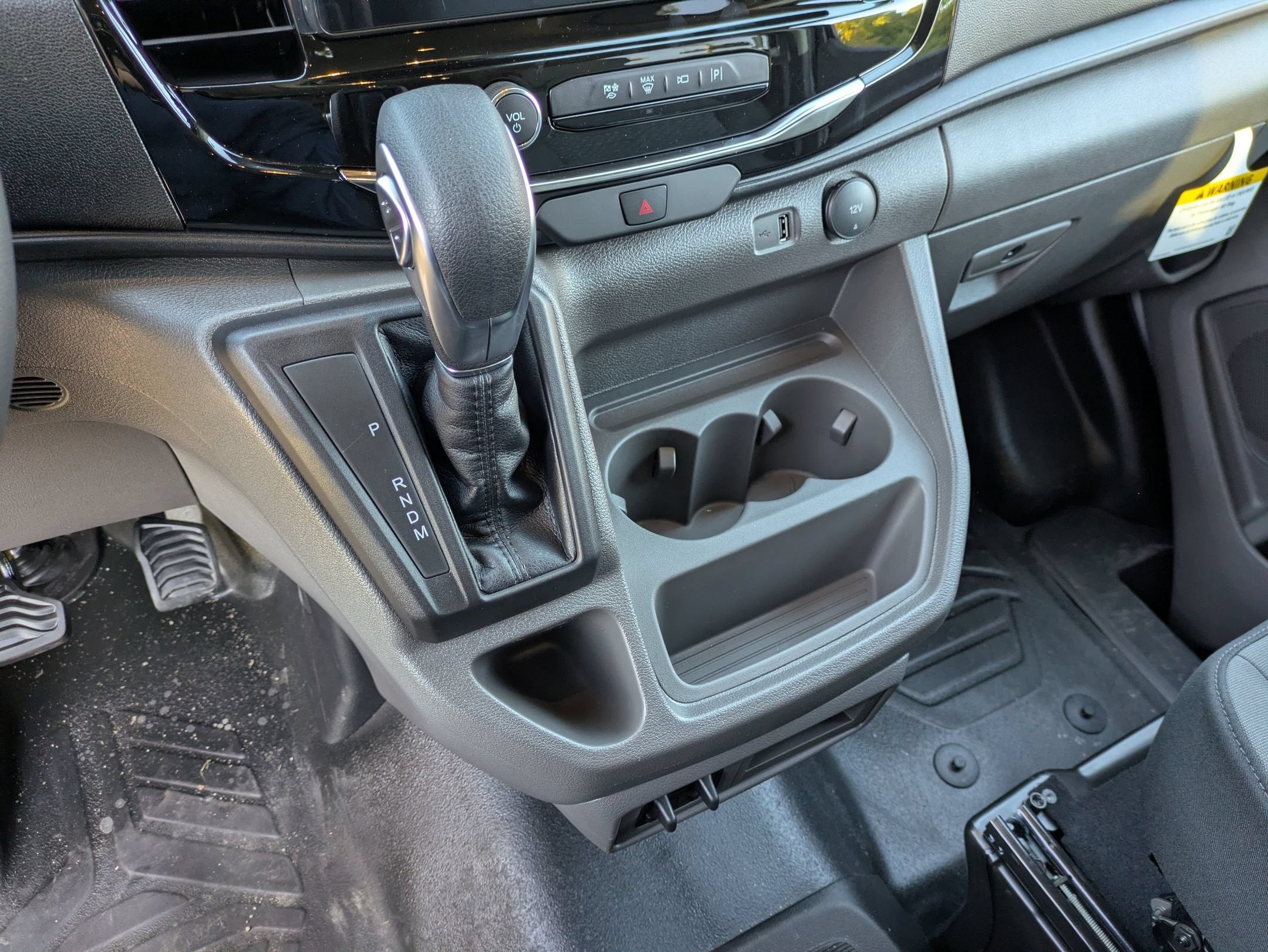 2027 Ford Transit Passenger Wagon XLT