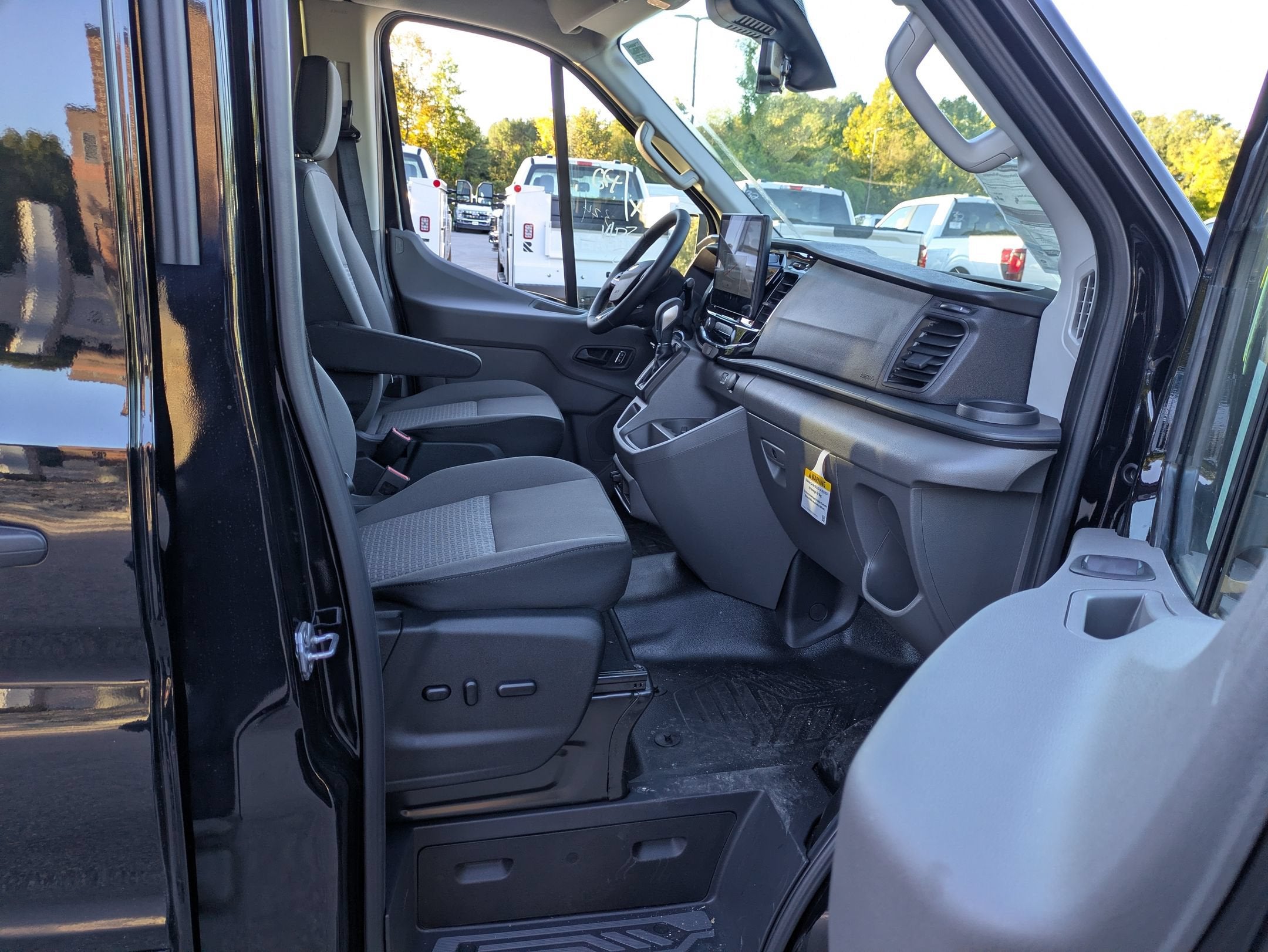 2027 Ford Transit Passenger Wagon XLT