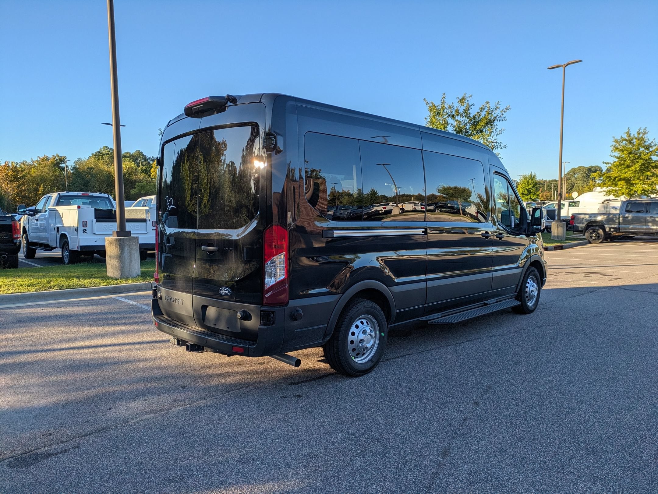 2027 Ford Transit Passenger Wagon XLT