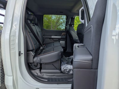 2026 Ford Super Duty F-450 DRW LARIAT