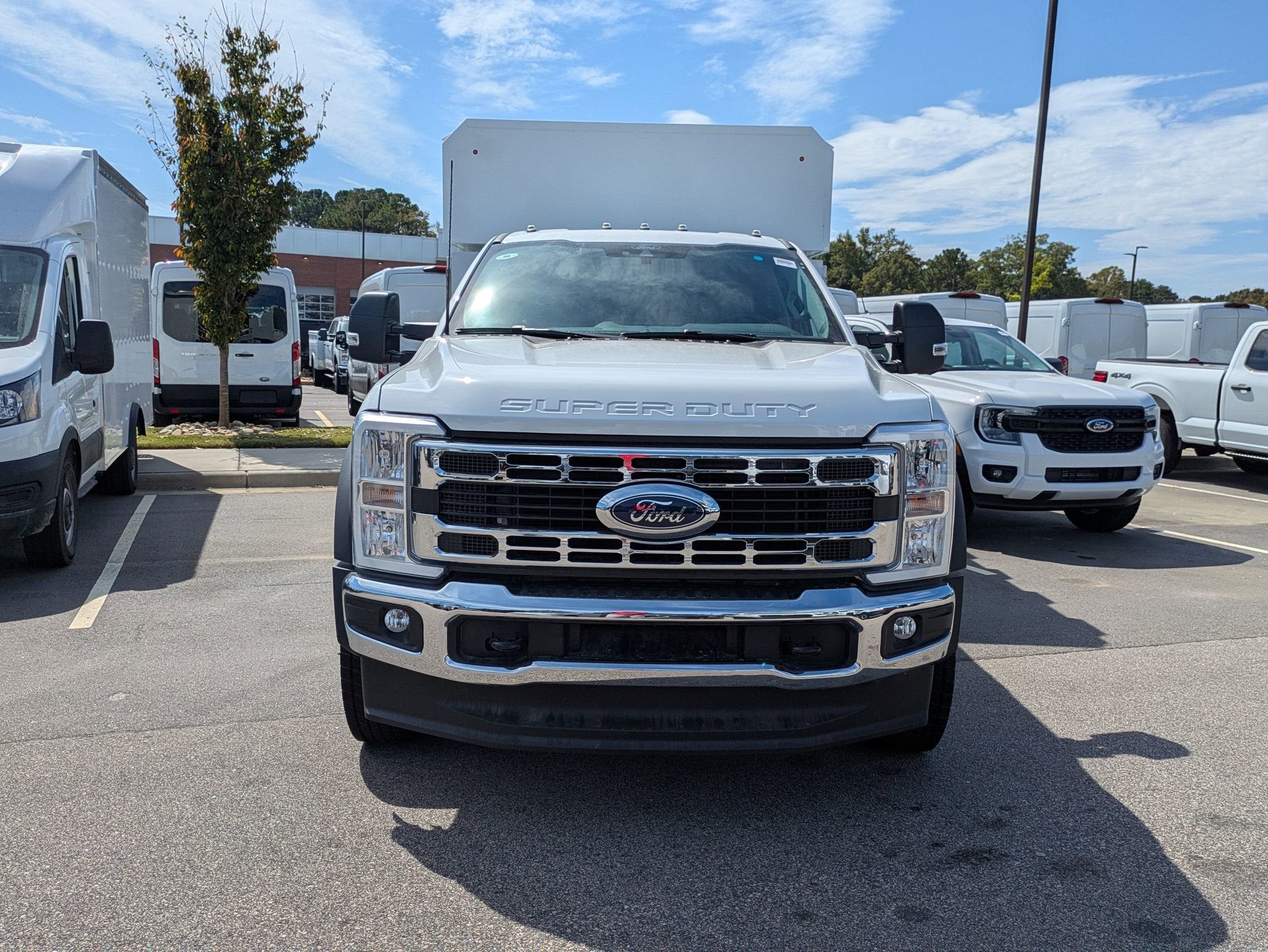 2025 Ford Super Duty F-550 DRW XL