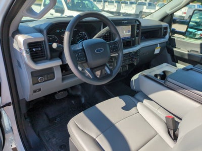 2026 Ford Super Duty F-550 DRW XL
