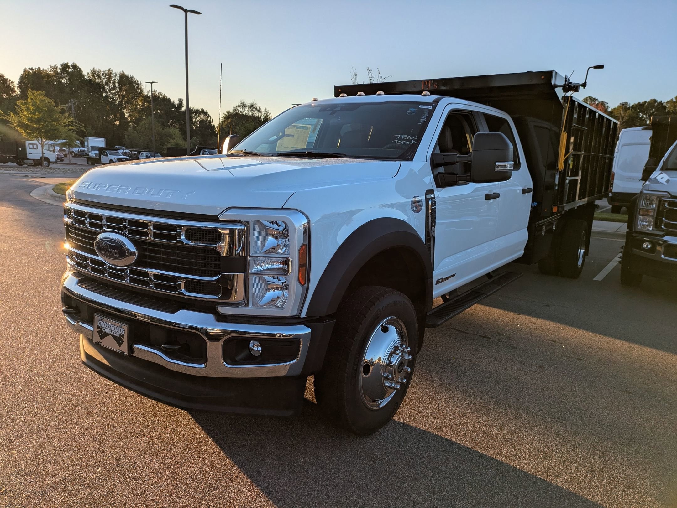 2025 Ford Super Duty F-550 DRW XL