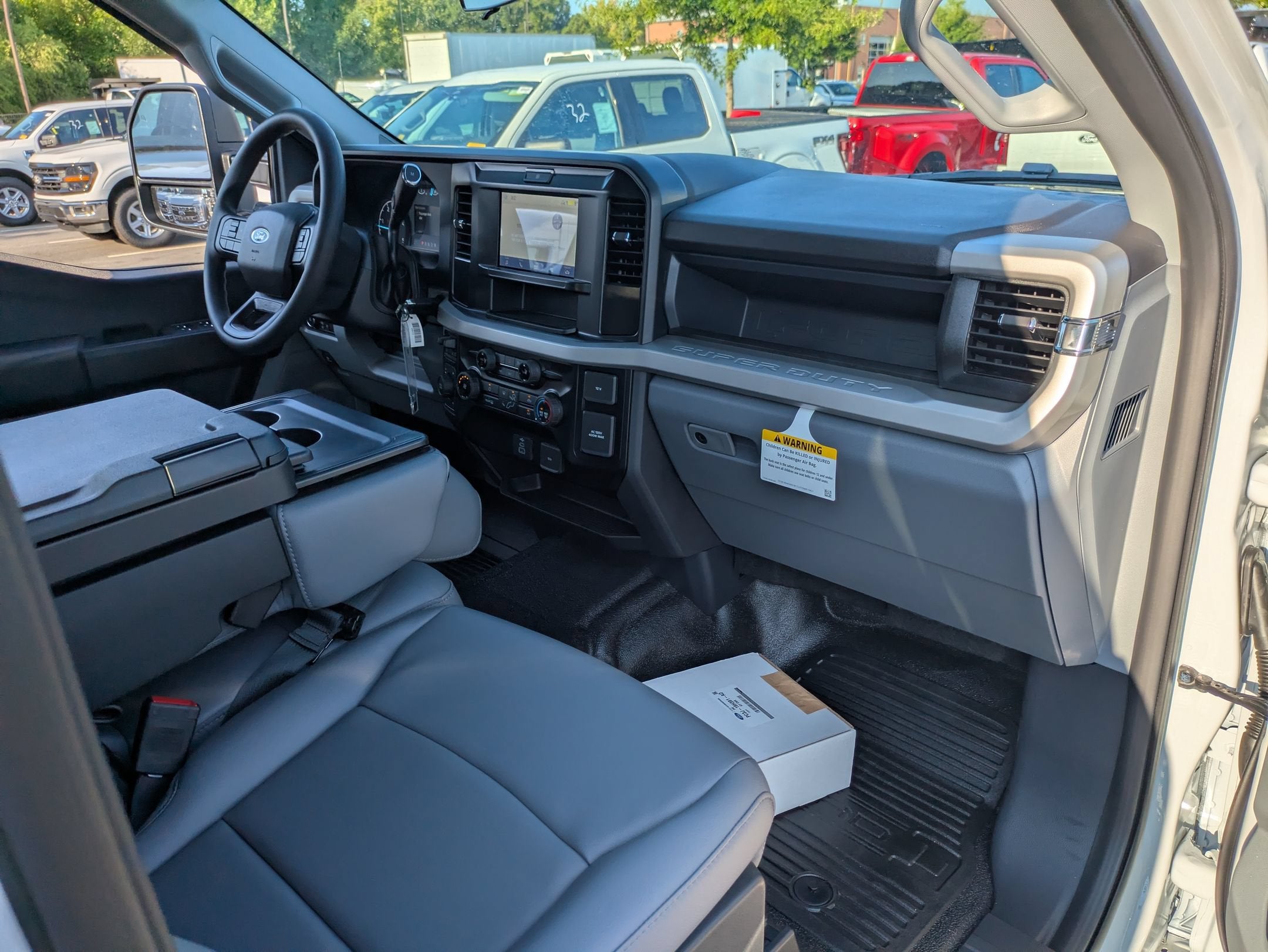 2026 Ford Super Duty F-550 DRW XL