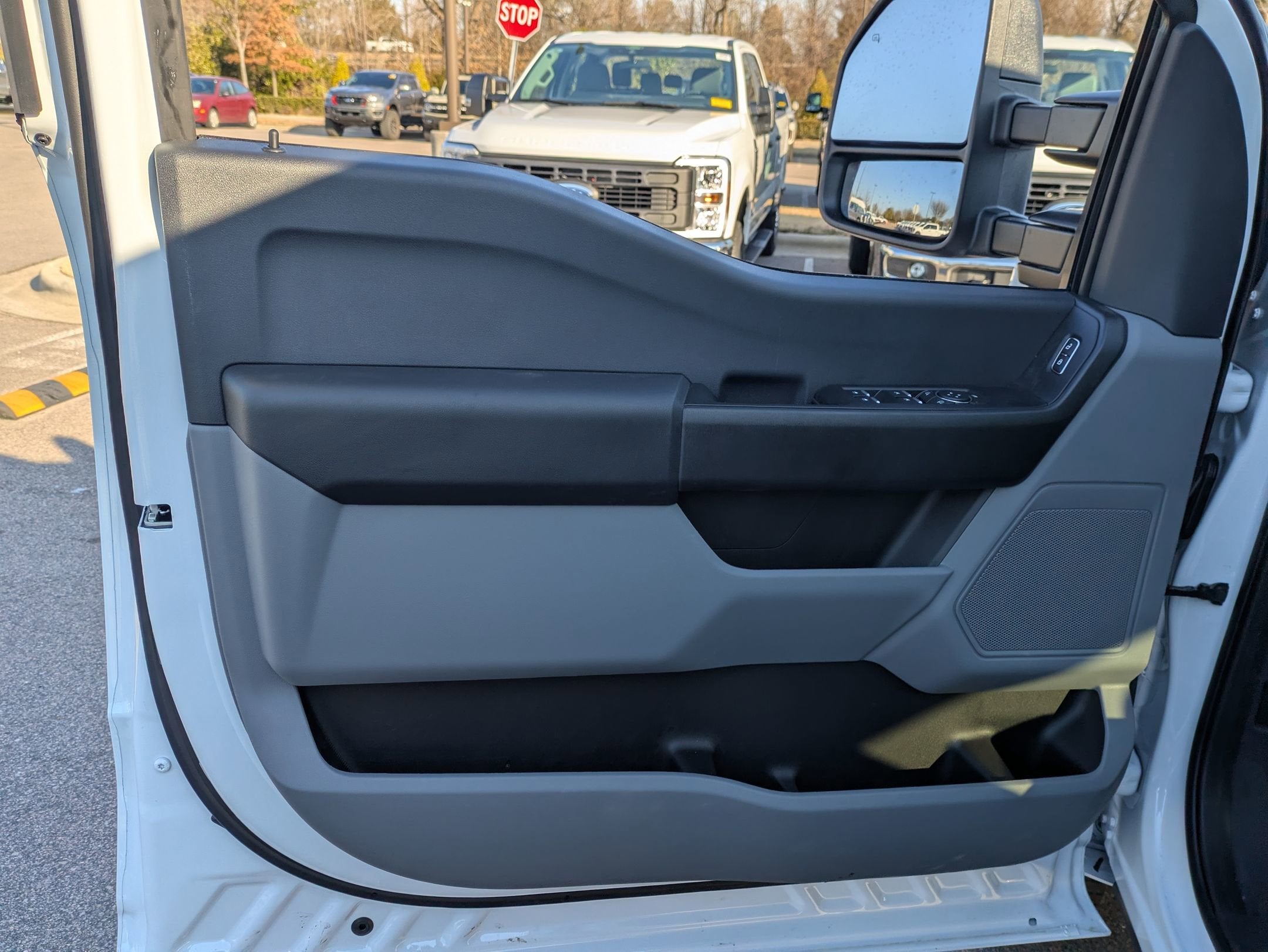 2026 Ford Super Duty F-350 DRW XL