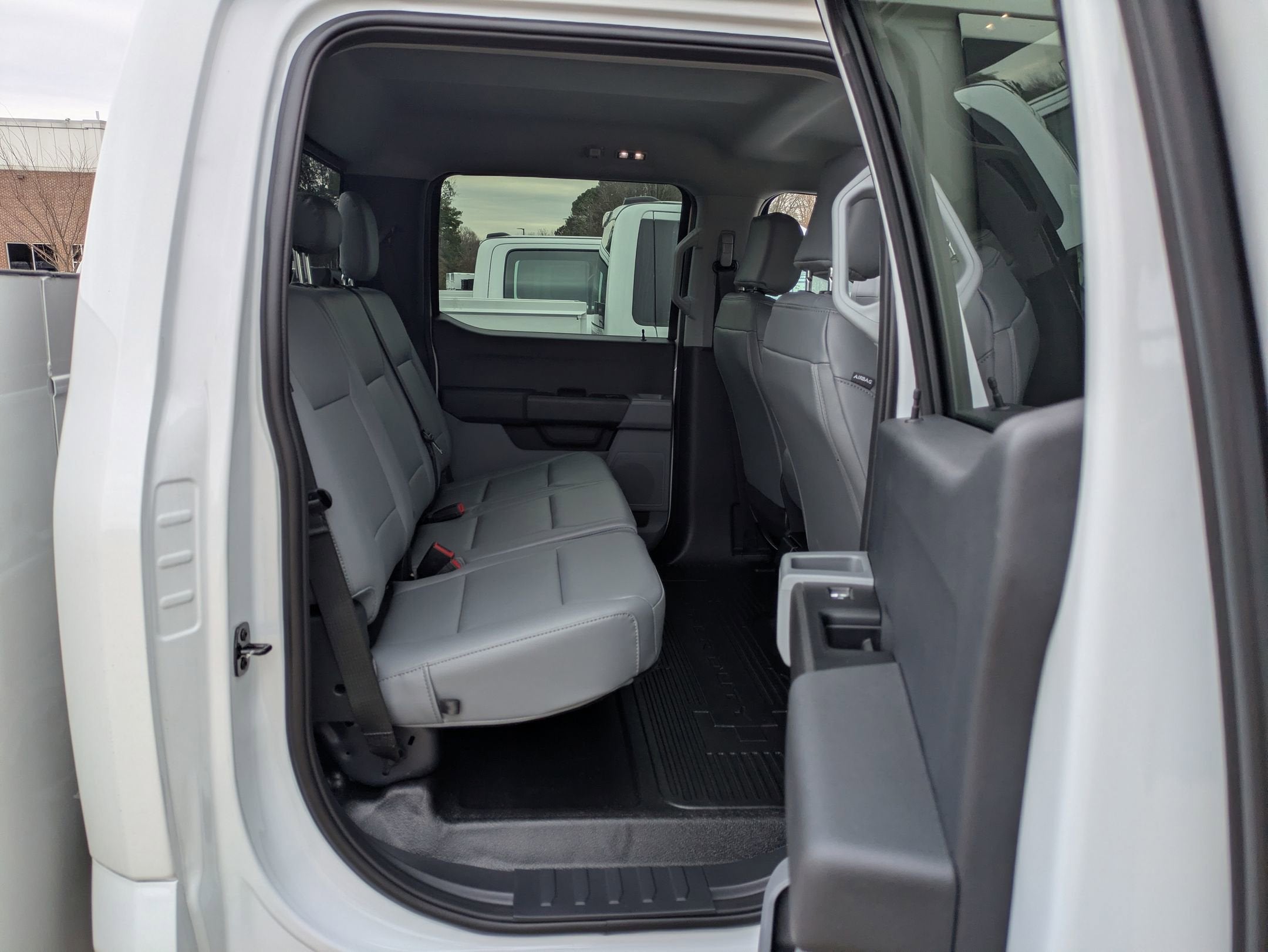 2026 Ford Super Duty F-350 DRW XL