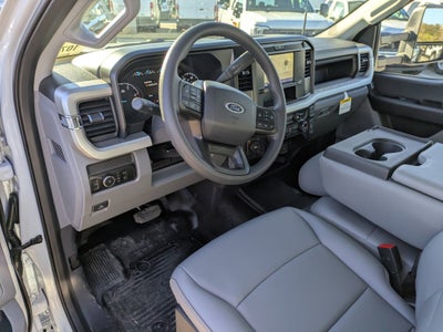 2026 Ford Super Duty F-350 DRW XL