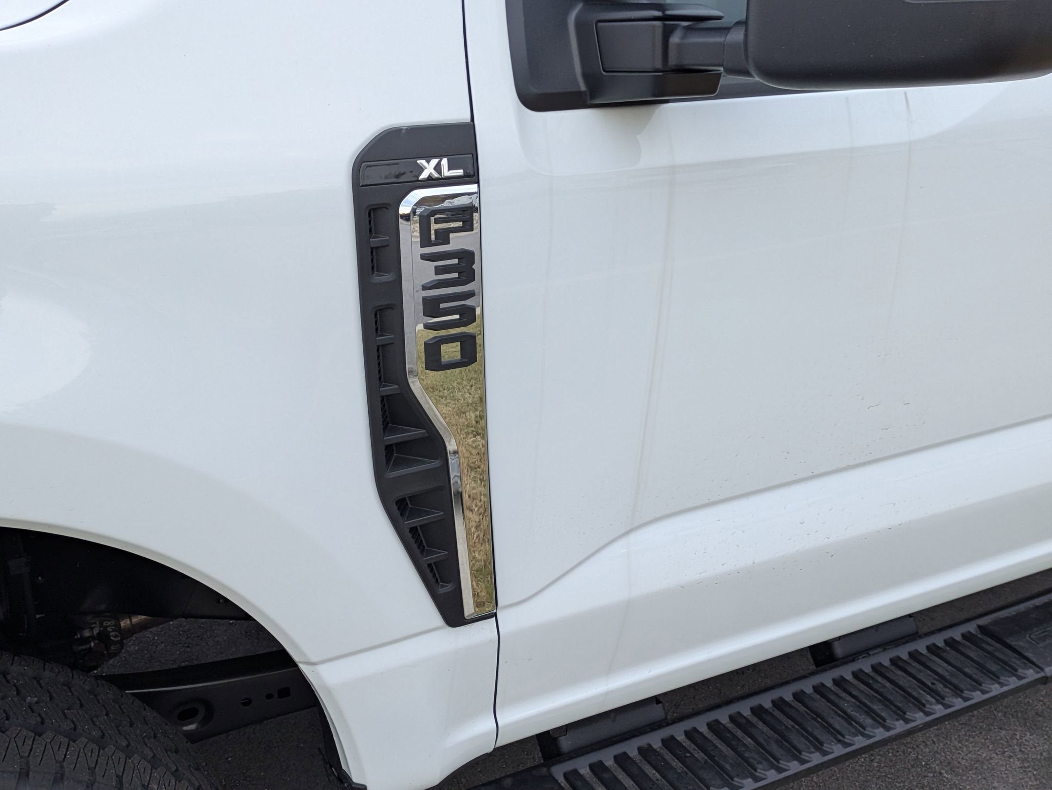 2025 Ford Super Duty F-350 SRW XL