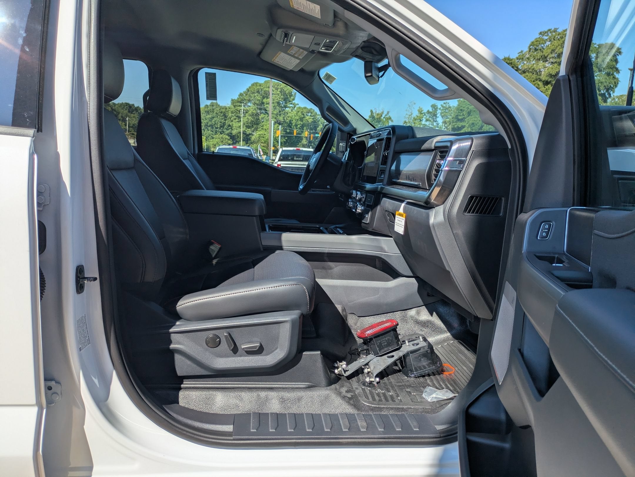2026 Ford Super Duty F-450 DRW LARIAT