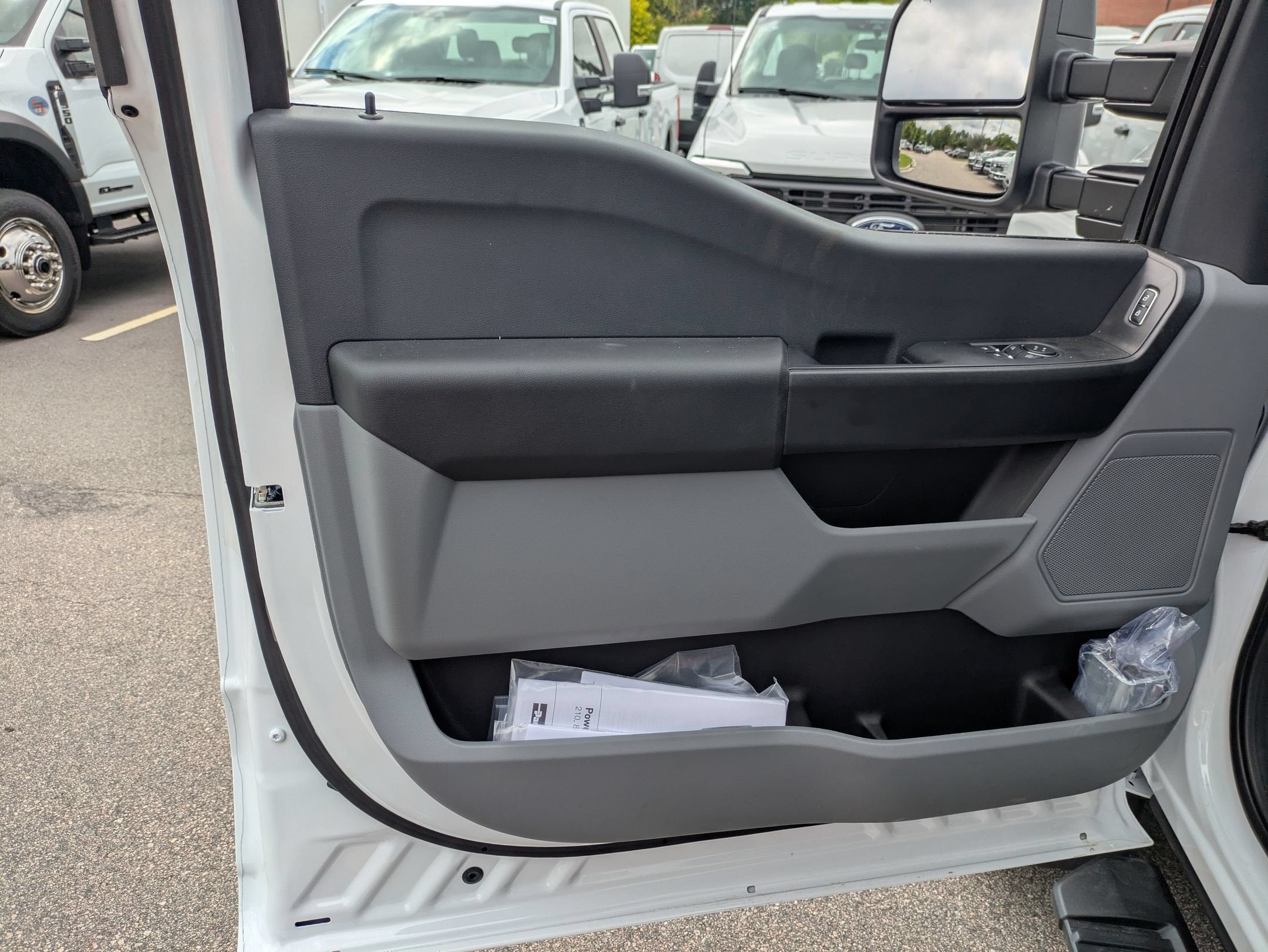 2026 Ford Super Duty F-550 DRW XL
