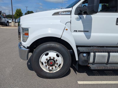 2017 Ford F-750SD Base