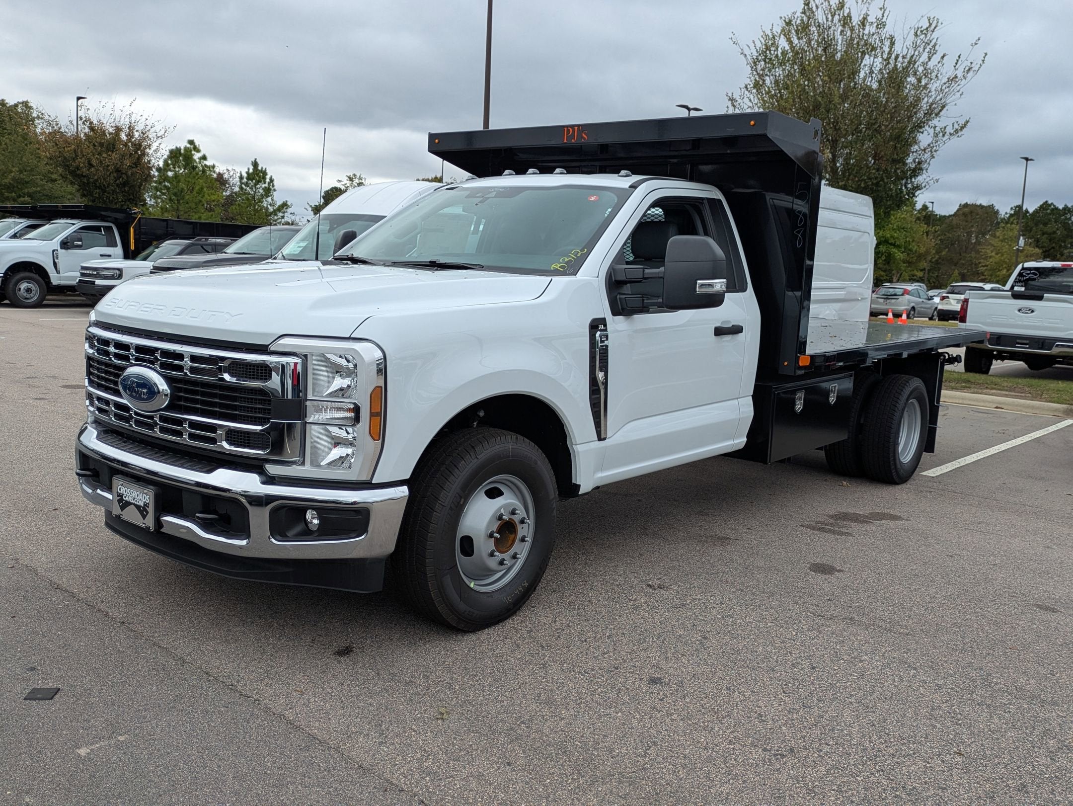 2026 Ford Super Duty F-350 DRW XL