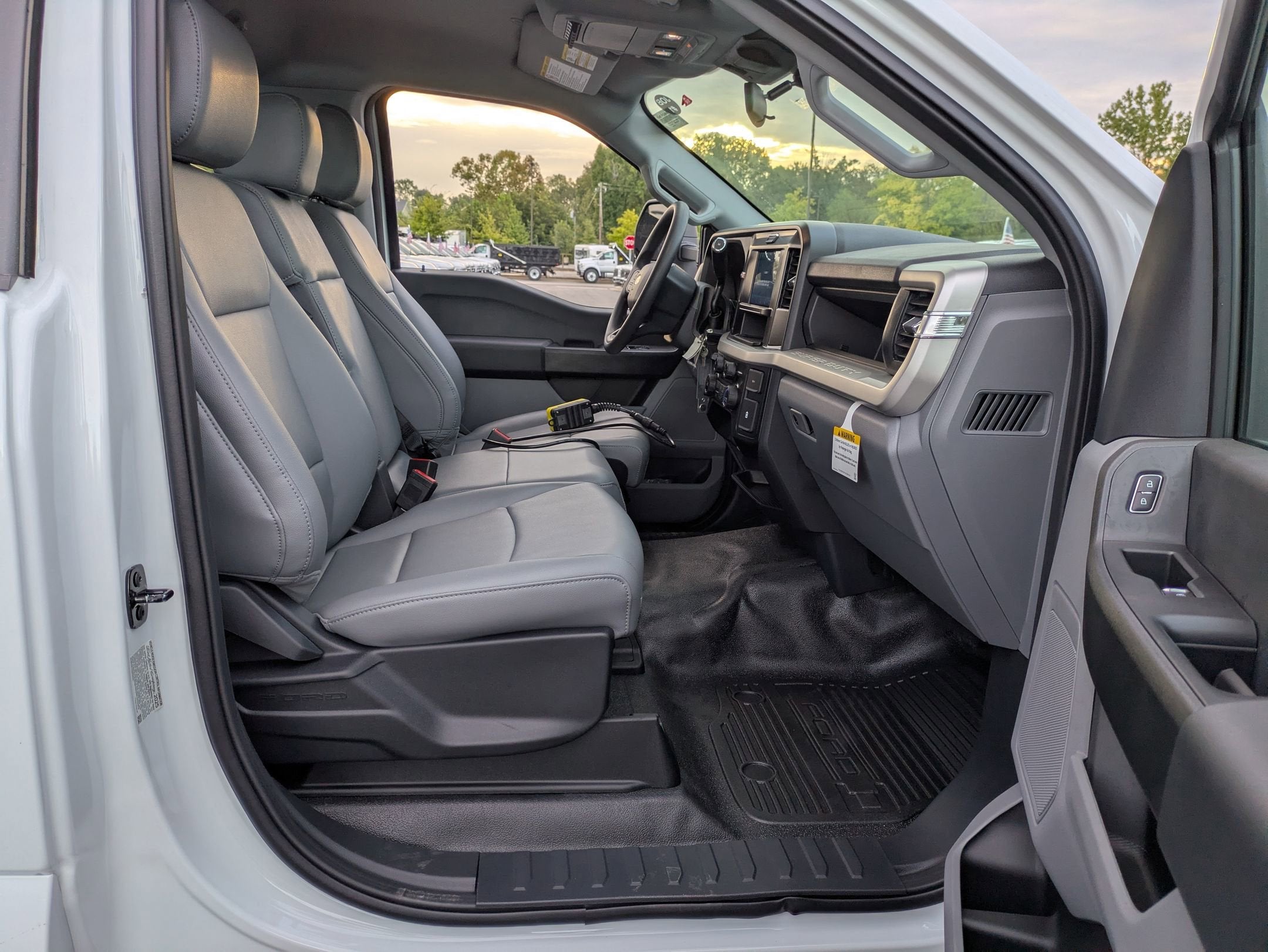 2026 Ford Super Duty F-350 DRW XL