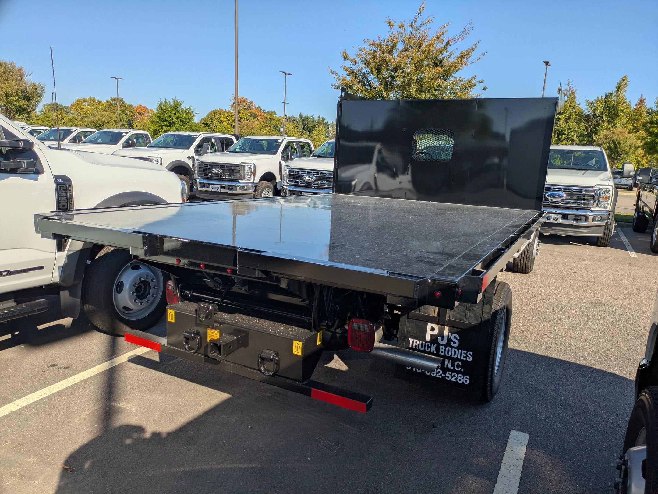 2027 Ford Super Duty F-350 DRW XL