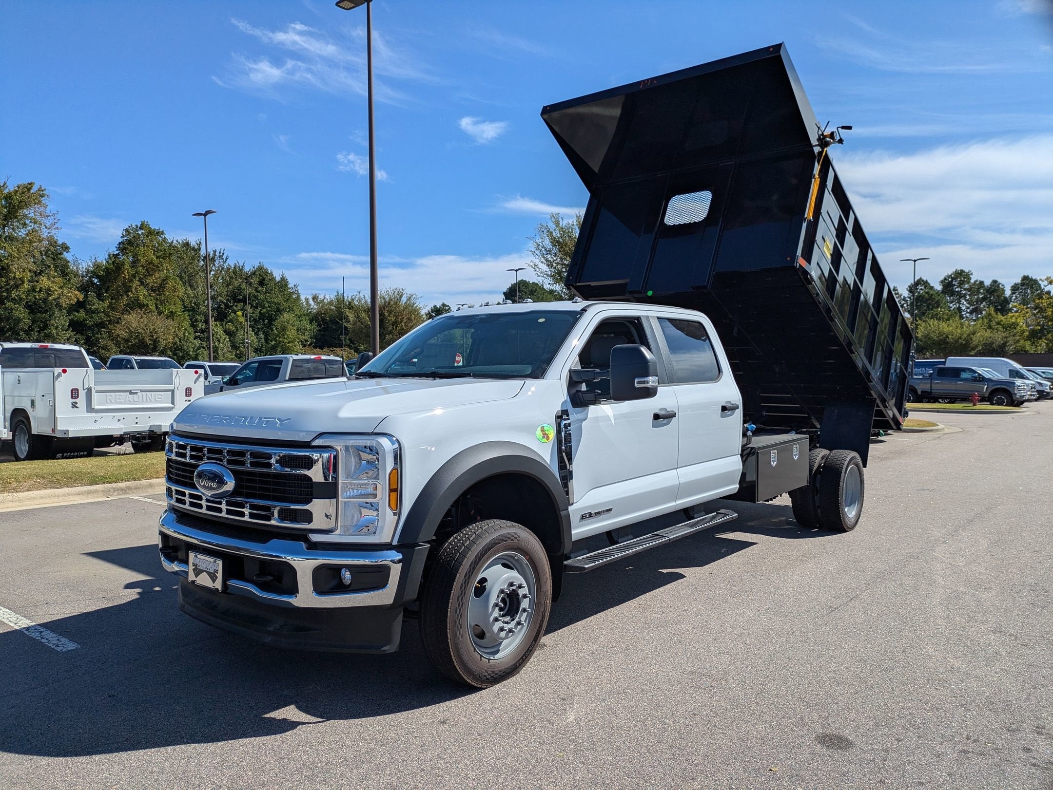 2025 Ford Super Duty F-550 DRW XL