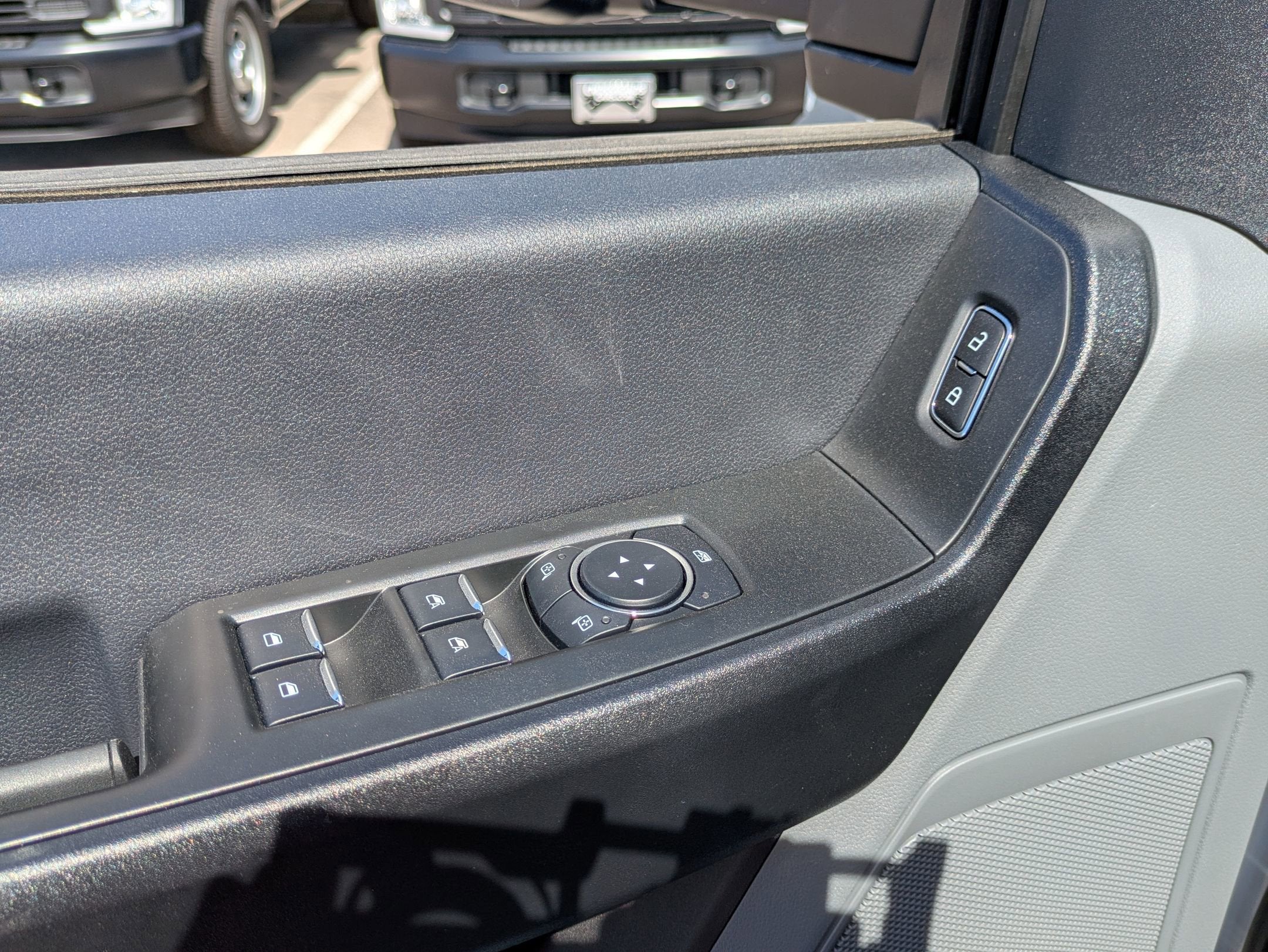 2025 Ford Super Duty F-550 DRW XL