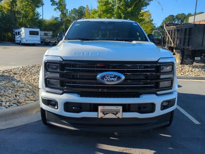 2027 Ford Super Duty F-550 DRW Platinum