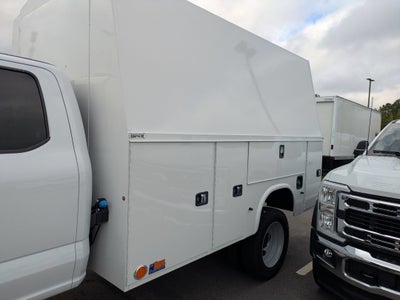 2026 Ford Super Duty F-550 DRW XL