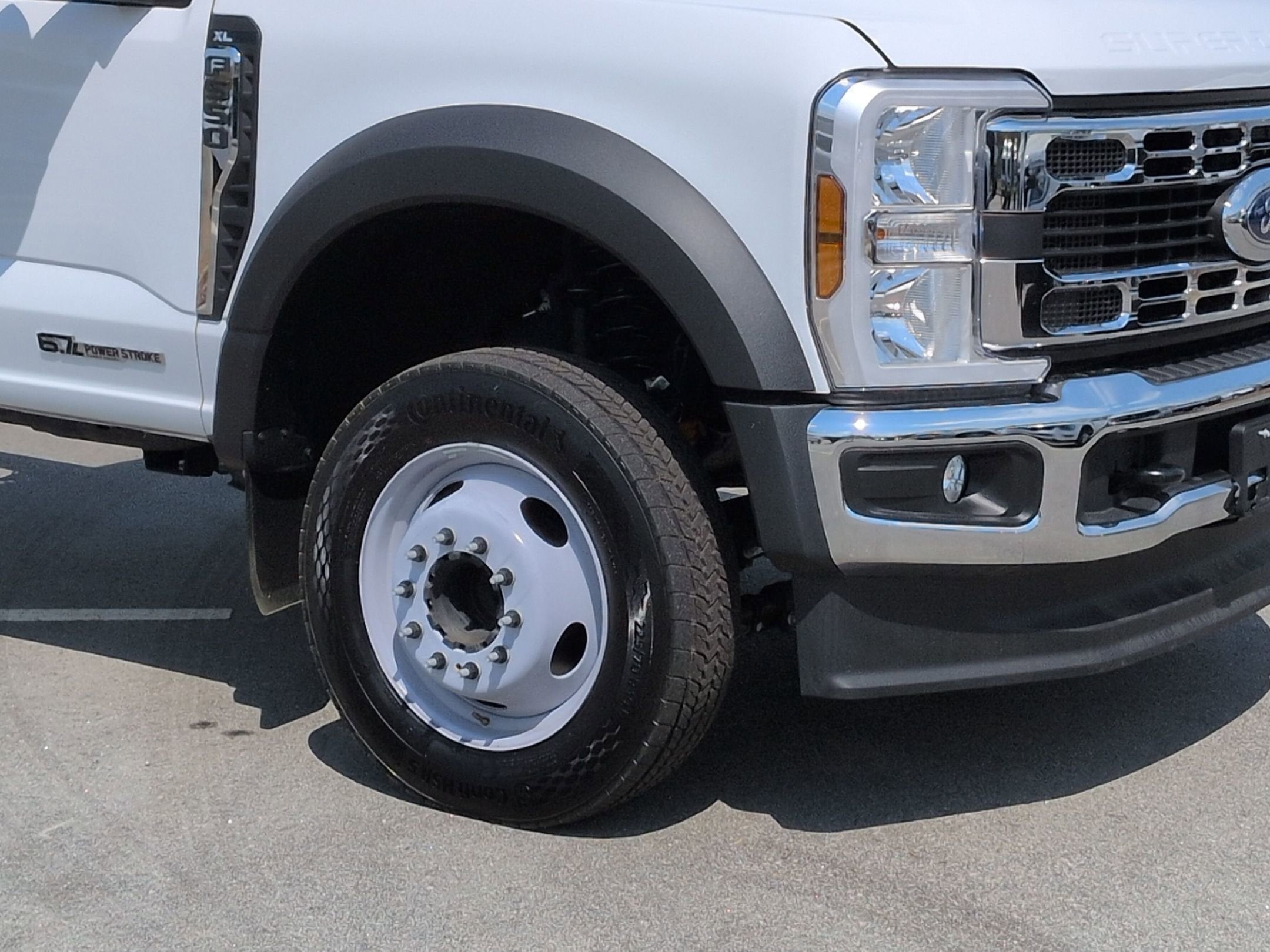2024 Ford Super Duty F-550 DRW XL