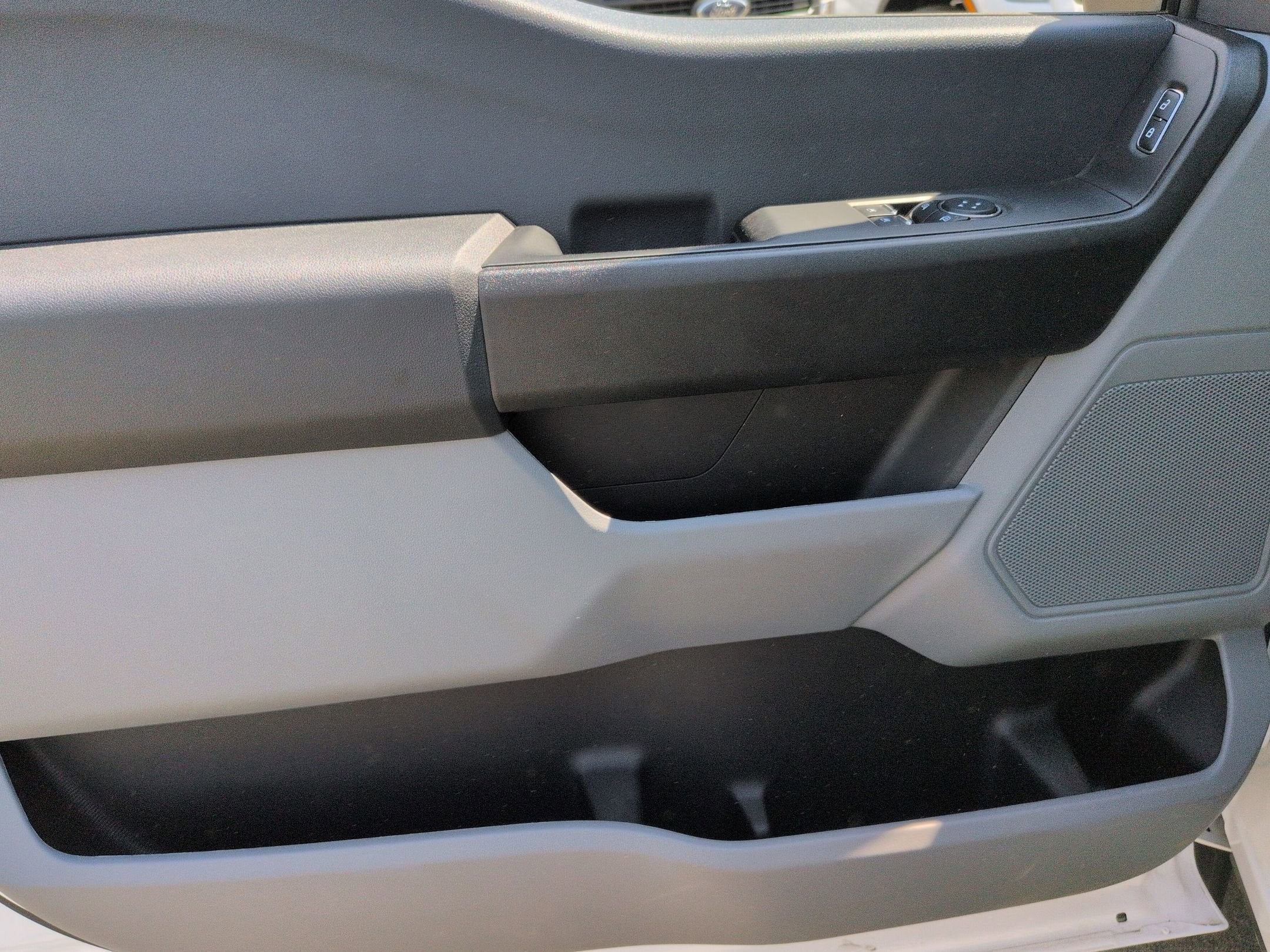 2024 Ford Super Duty F-550 DRW XL